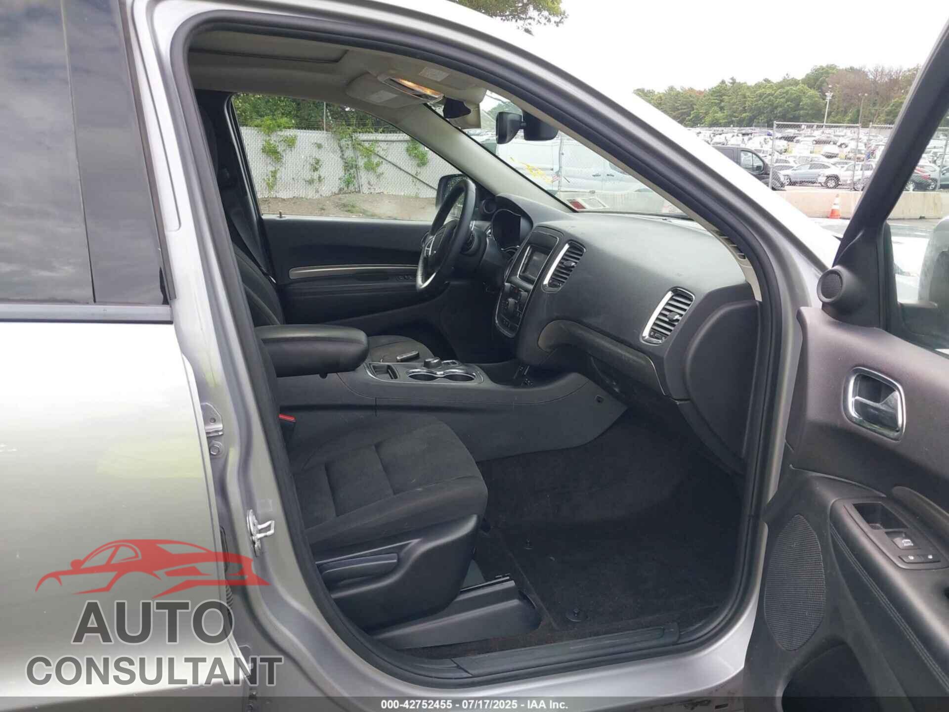DODGE DURANGO 2017 - 1C4RDJAGXHC881135