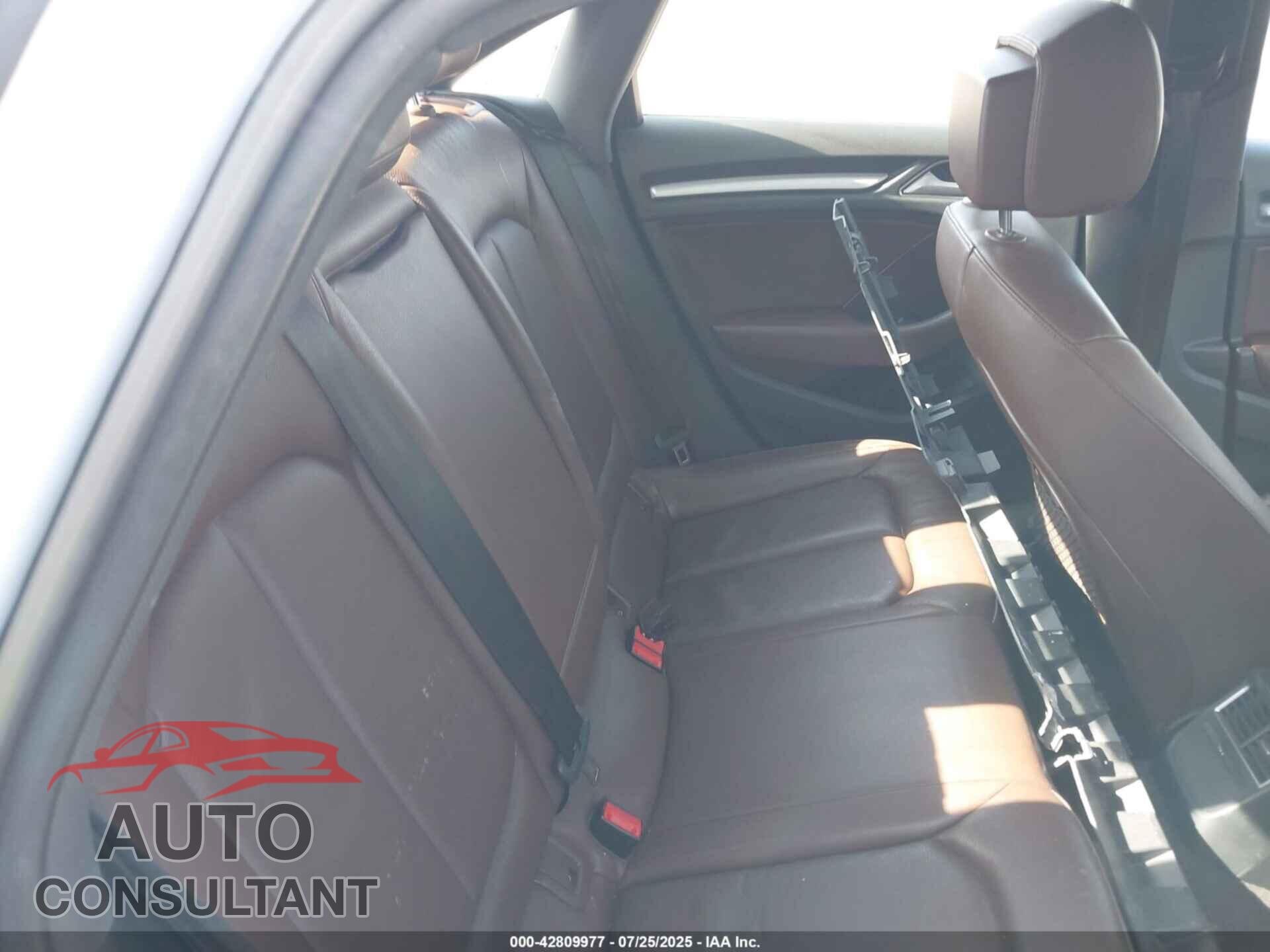 AUDI A3 2017 - WAUB8GFF7H1039922
