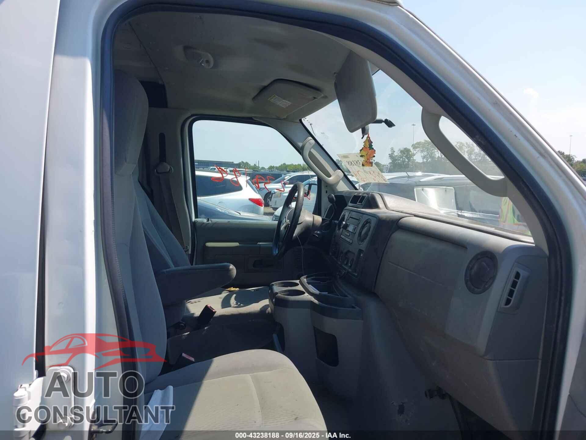 FORD E-150 2011 - 1FTNE1EW3BDB32952