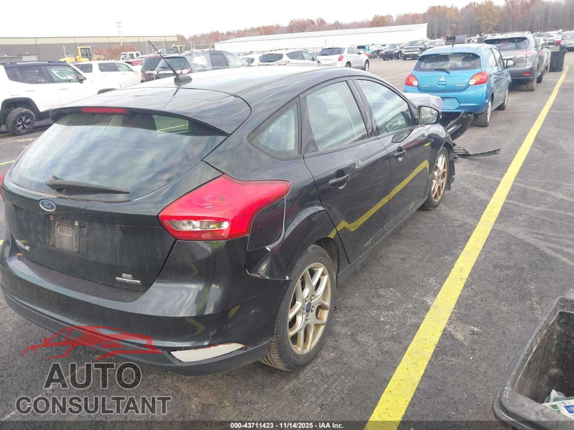 FORD FOCUS 2015 - 1FADP3K2XFL379082