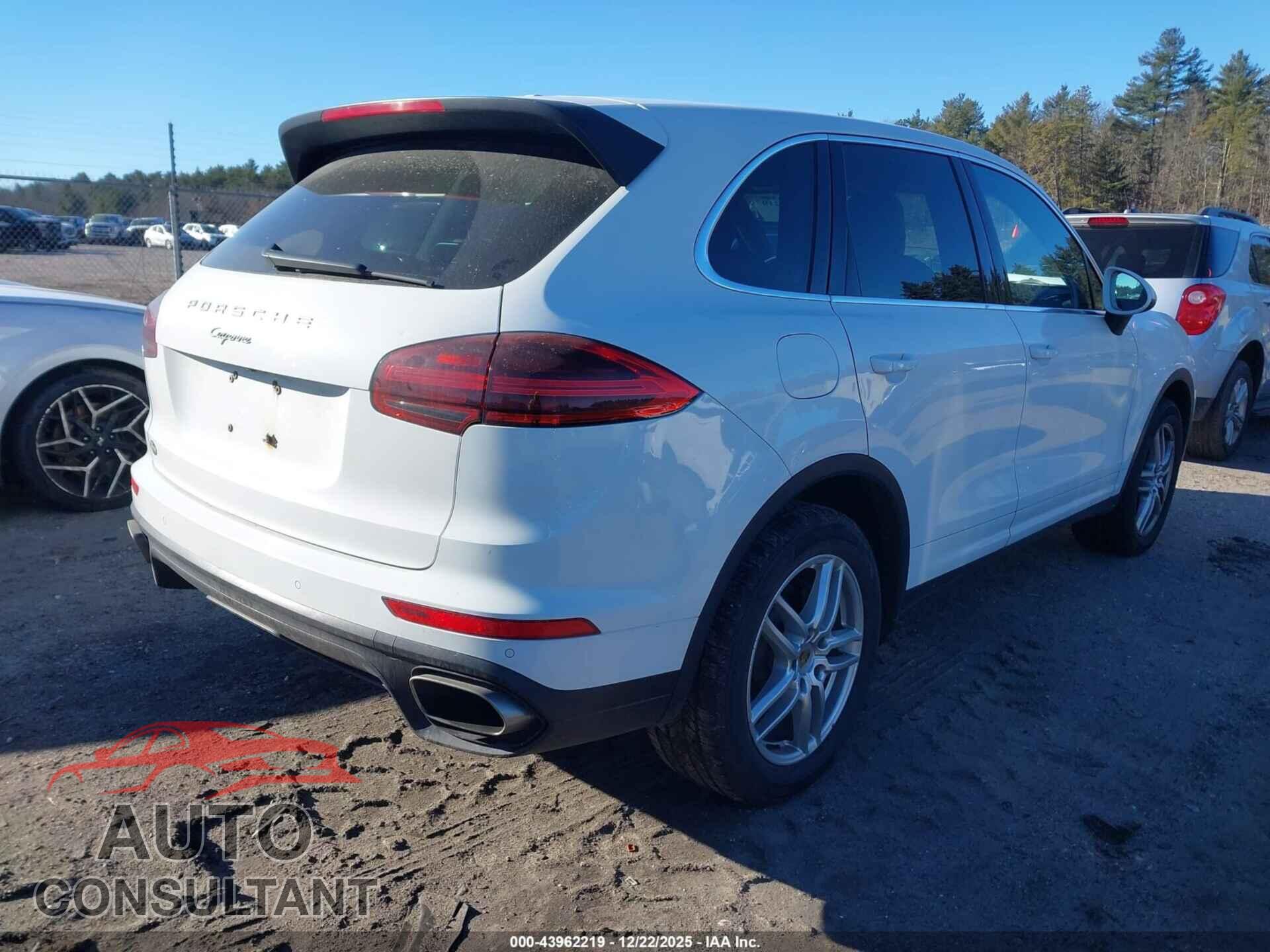 PORSCHE CAYENNE 2016 - WP1AA2A25GLA10608