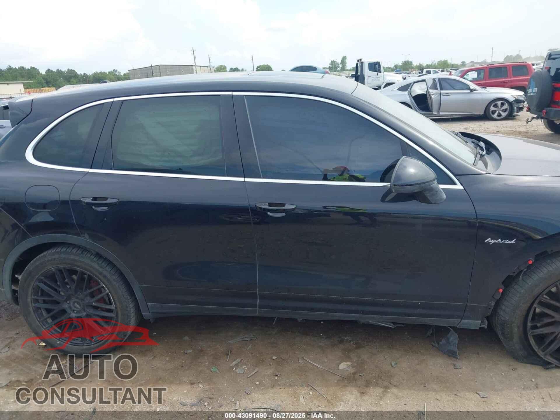 PORSCHE CAYENNE HYBRID 2013 - WP1AE2A25DLA14366