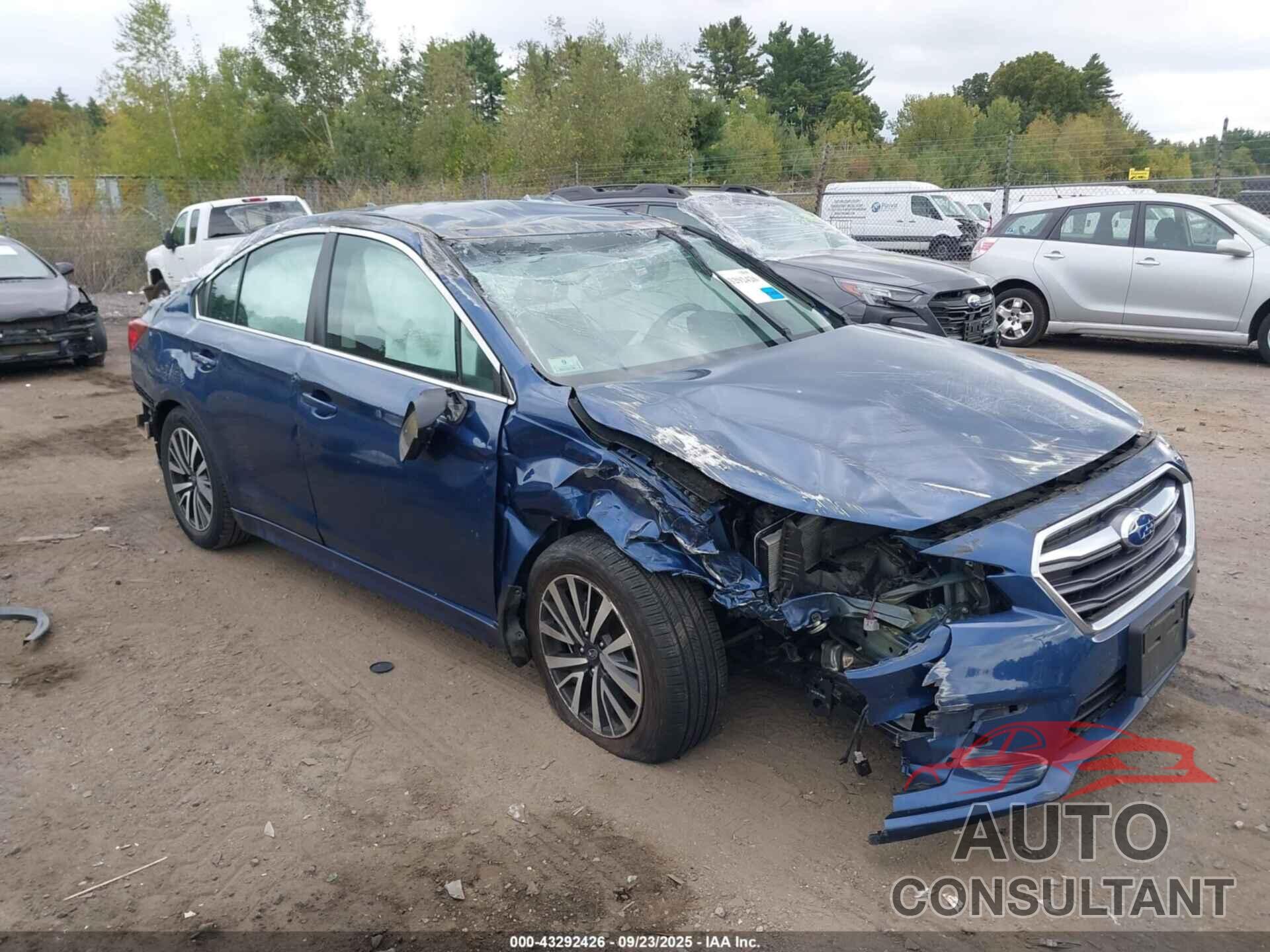 SUBARU LEGACY 2019 - 4S3BNAF63K3019770