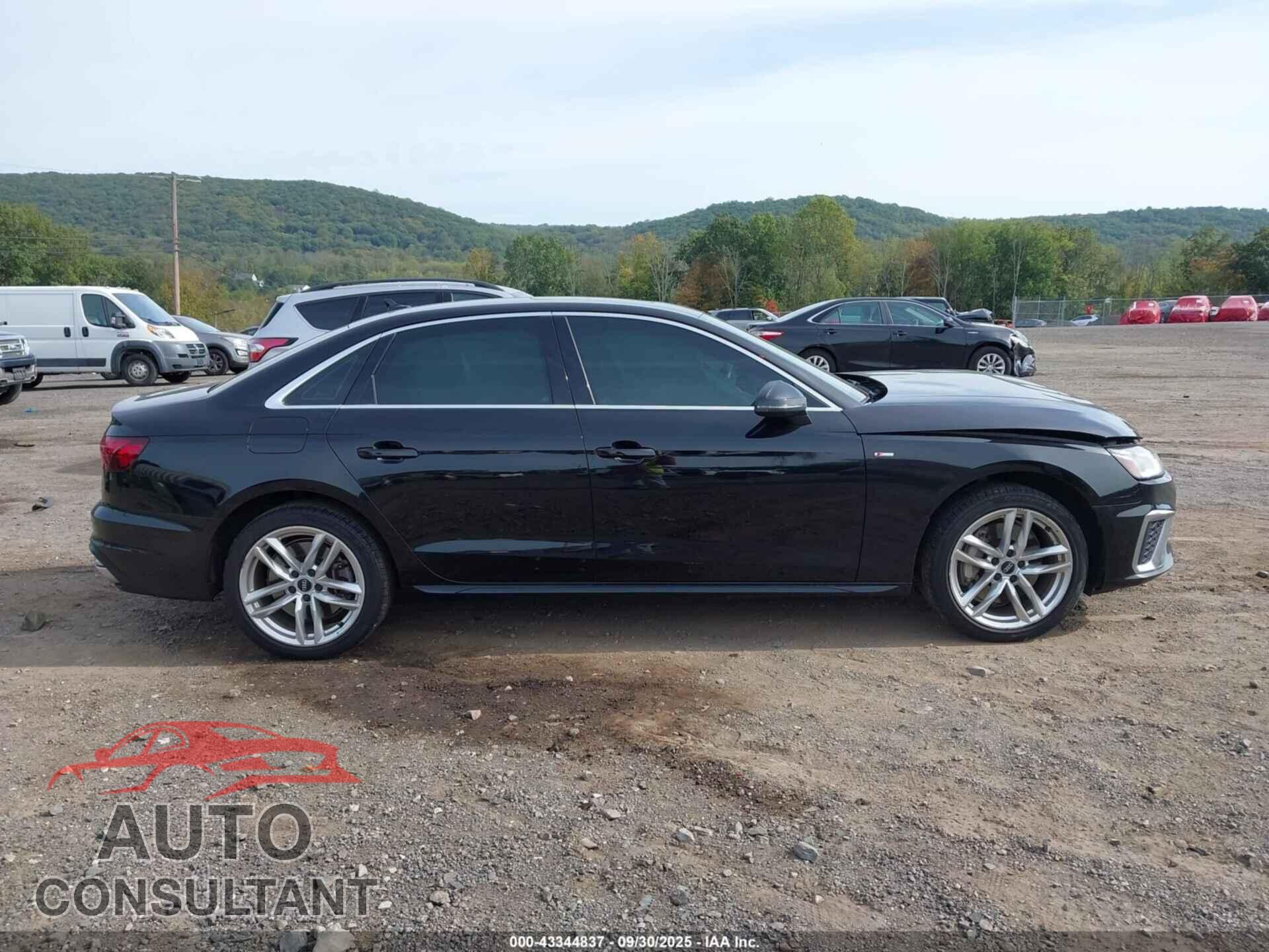 AUDI A4 2021 - WAUDAAF44MA018951