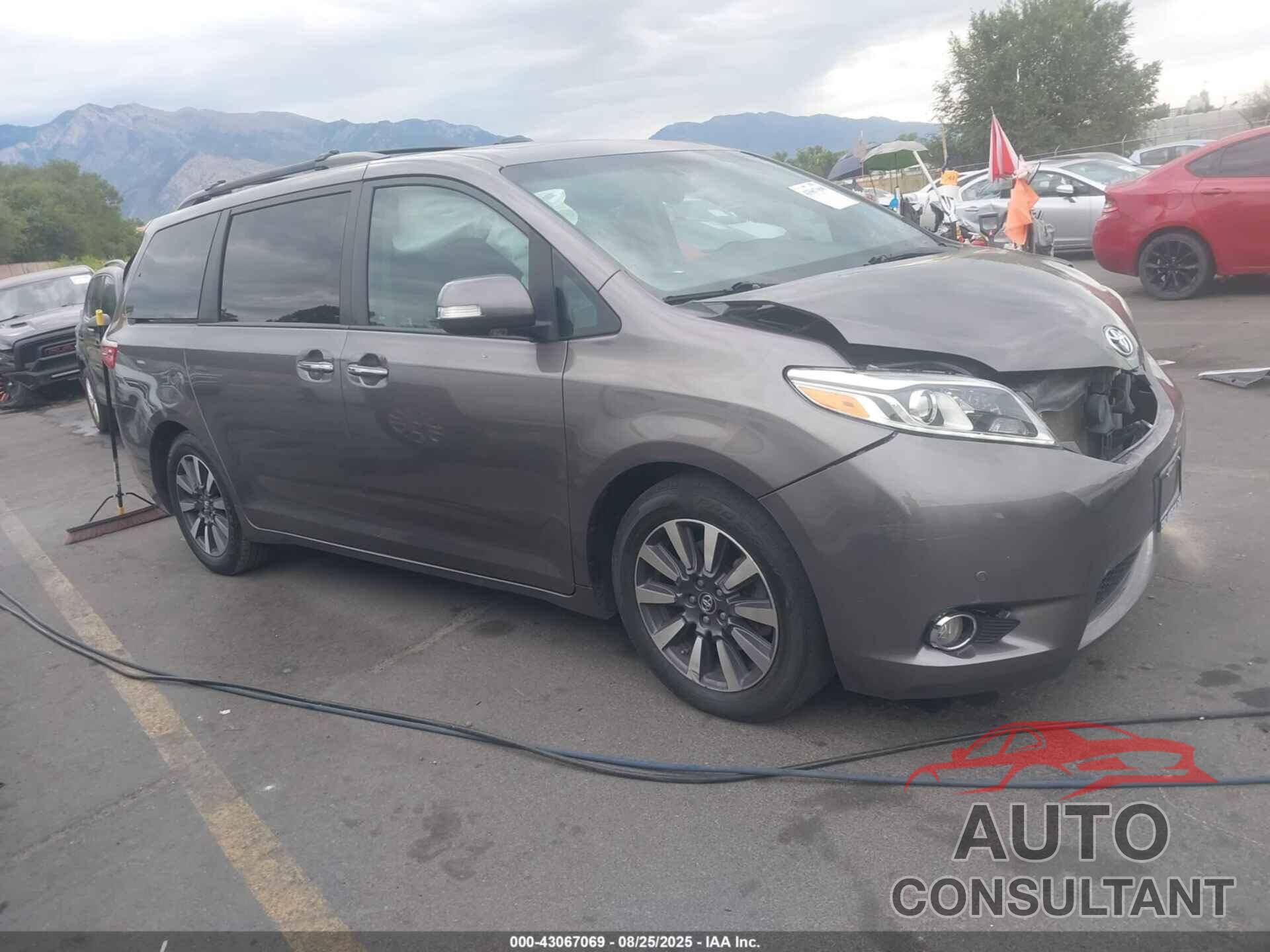 TOYOTA SIENNA 2015 - 5TDYK3DC1FS676272