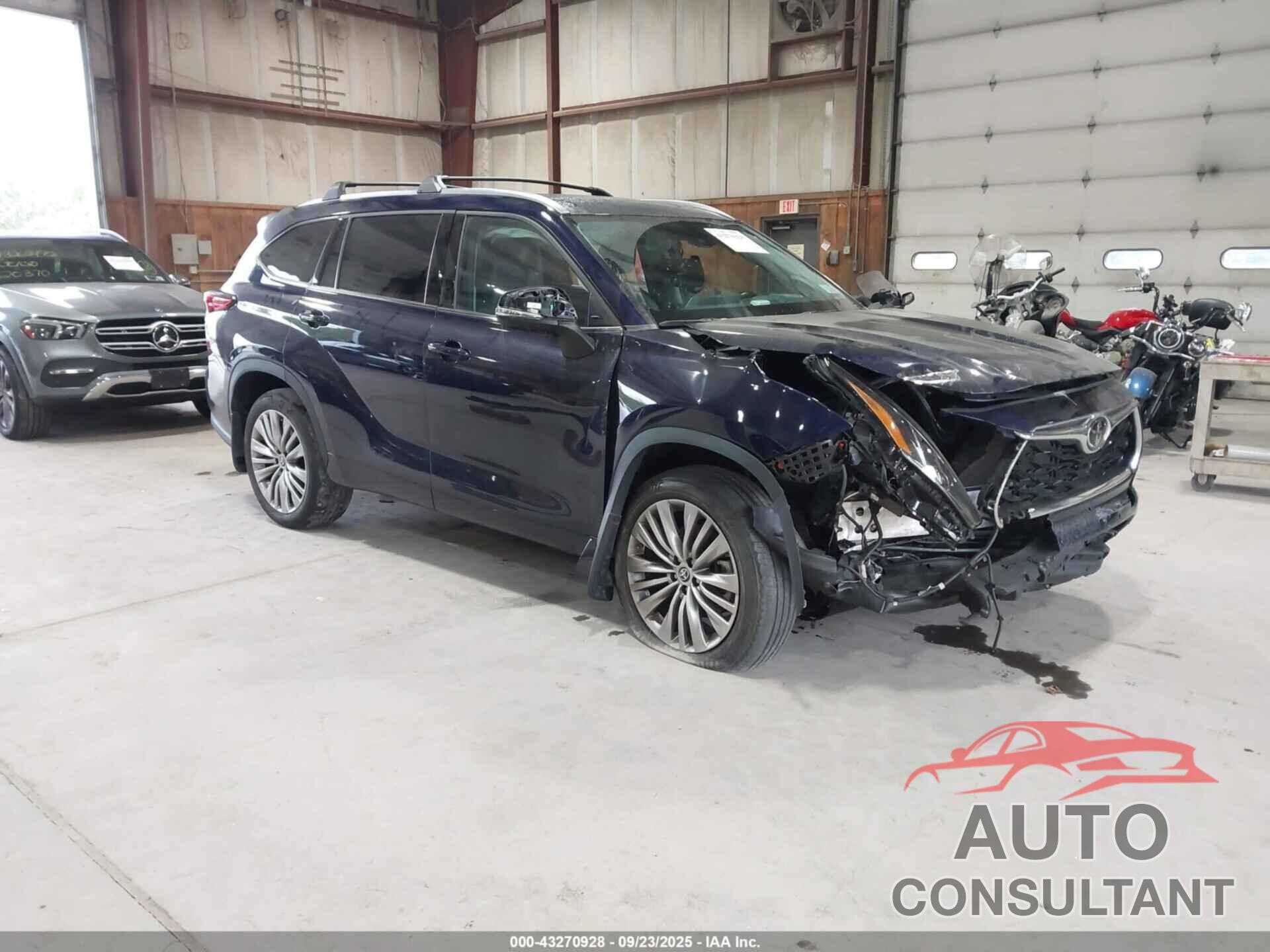 TOYOTA HIGHLANDER 2022 - 5TDFZRBH8NS201480