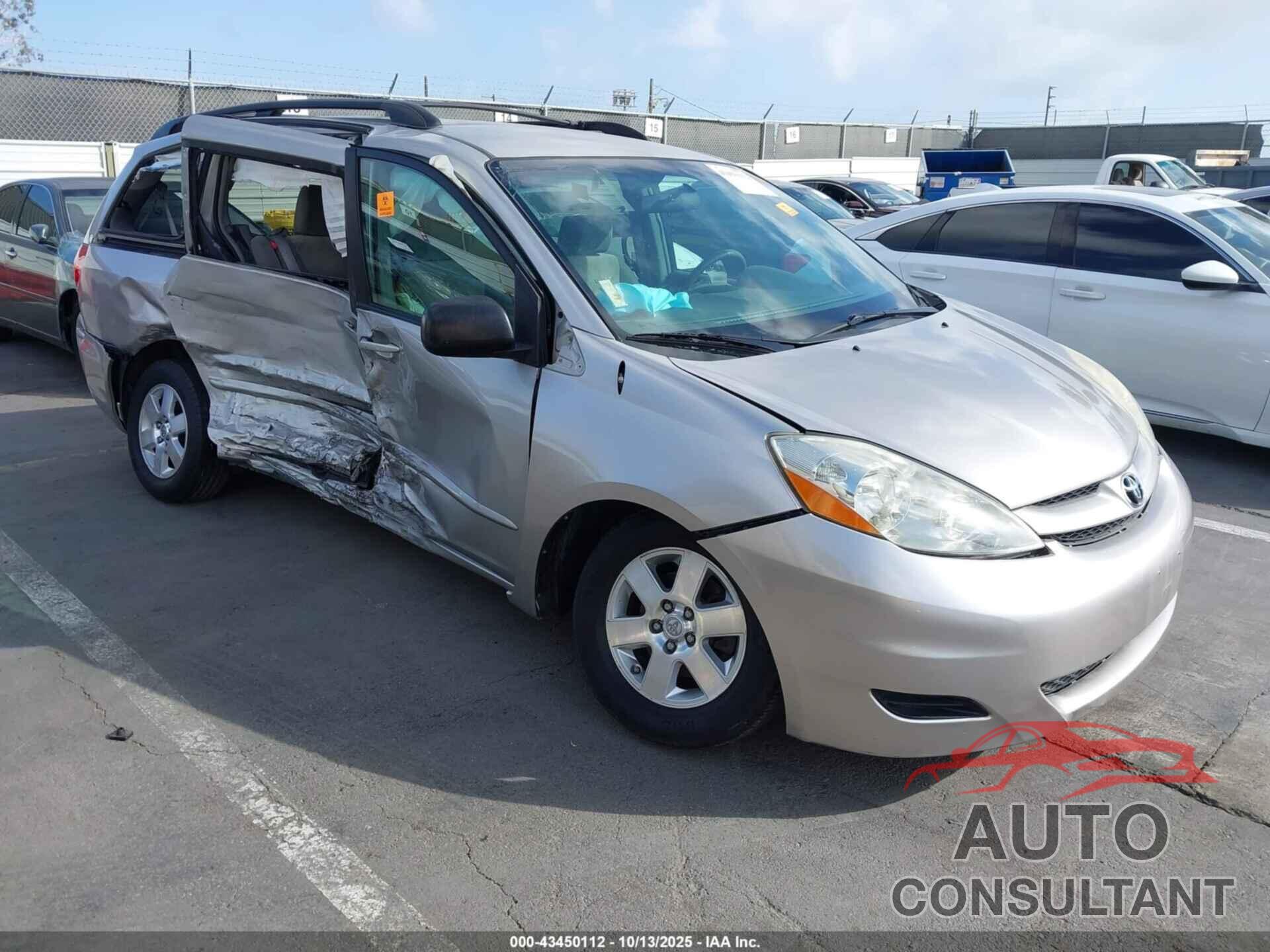TOYOTA SIENNA 2010 - 5TDKK4CC8AS316132