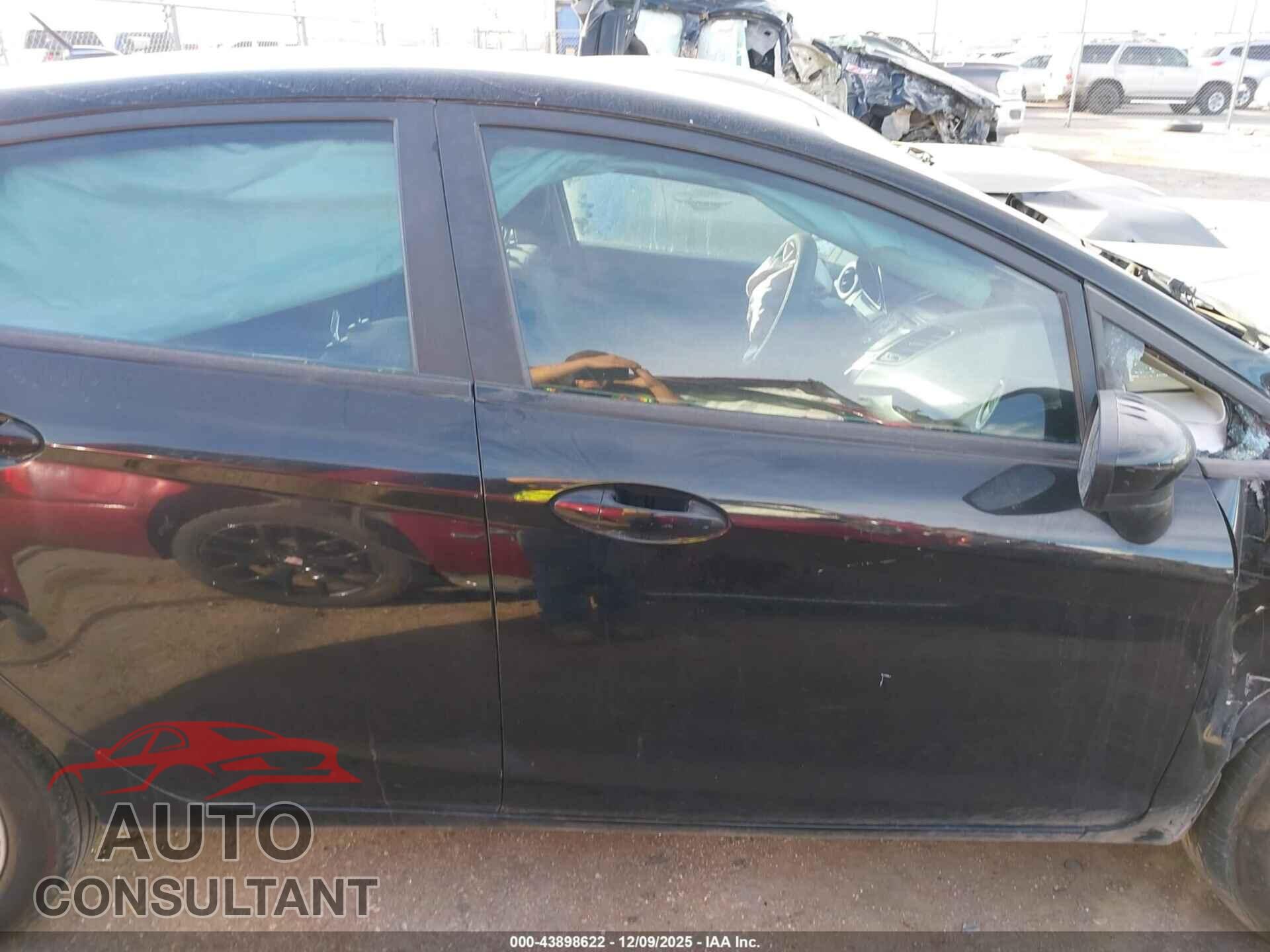 FORD FIESTA 2017 - 3FADP4EJ9HM153965