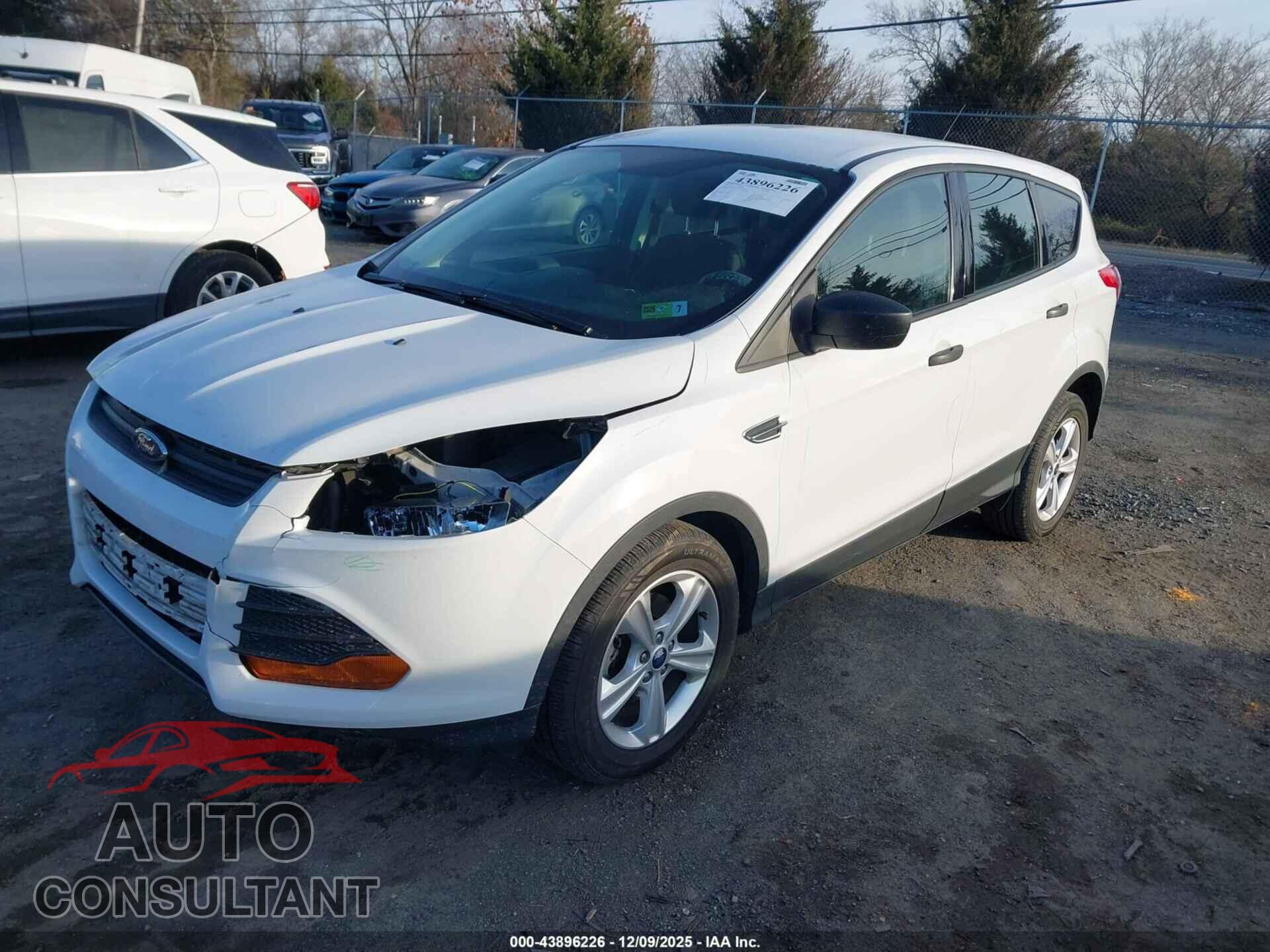 FORD ESCAPE 2016 - 1FMCU0F75GUB31994