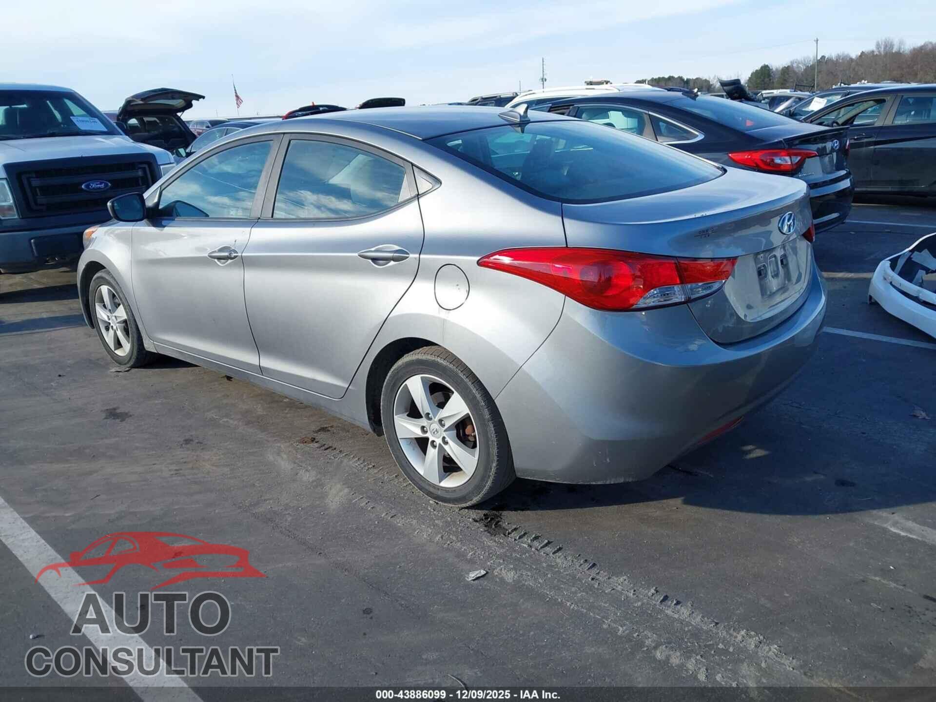 HYUNDAI ELANTRA 2012 - KMHDH4AE5CU189538