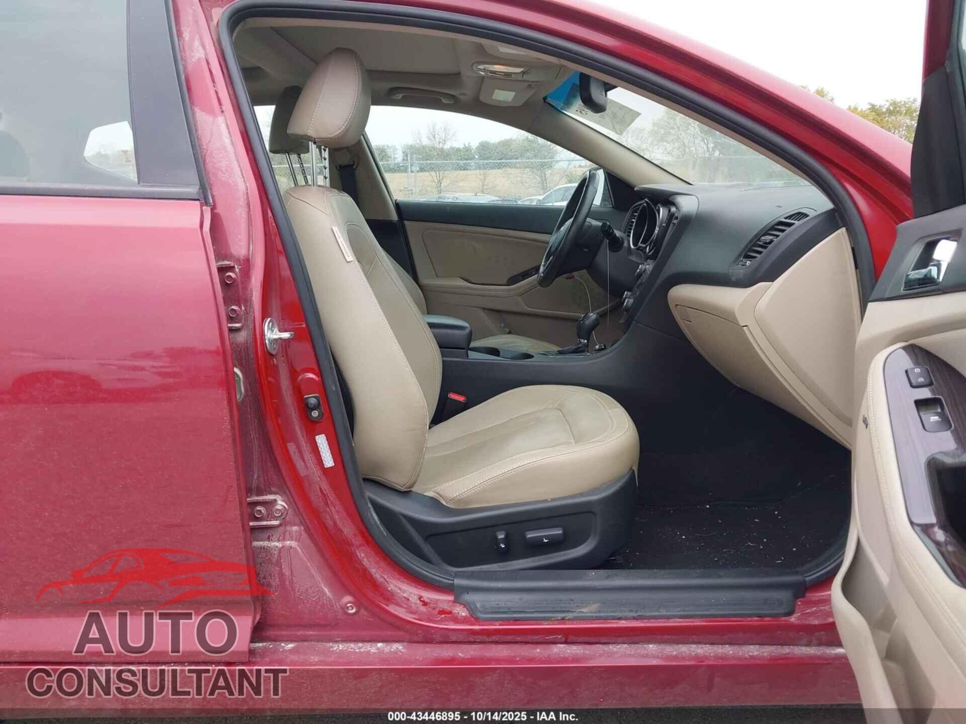 KIA OPTIMA 2011 - KNAGN4A7XB5158142