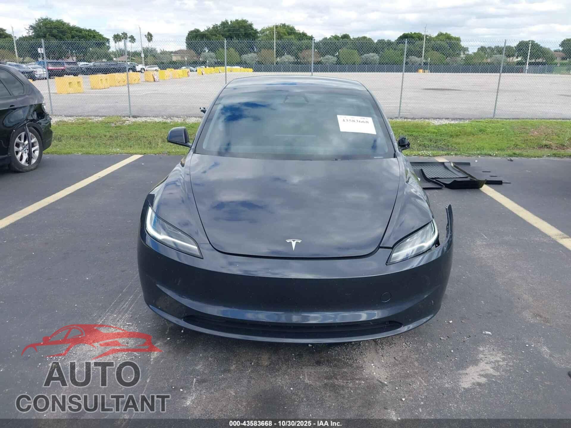 TESLA MODEL 3 2024 - 5YJ3E1EA1RF844892