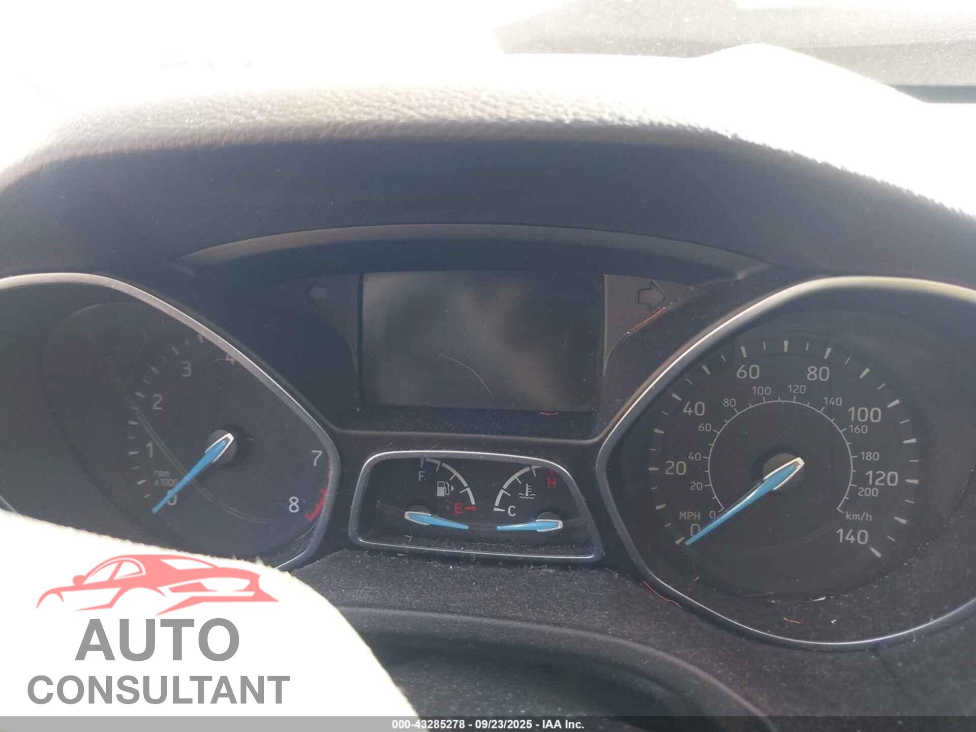 FORD FOCUS 2016 - 1FADP3K29GL306576
