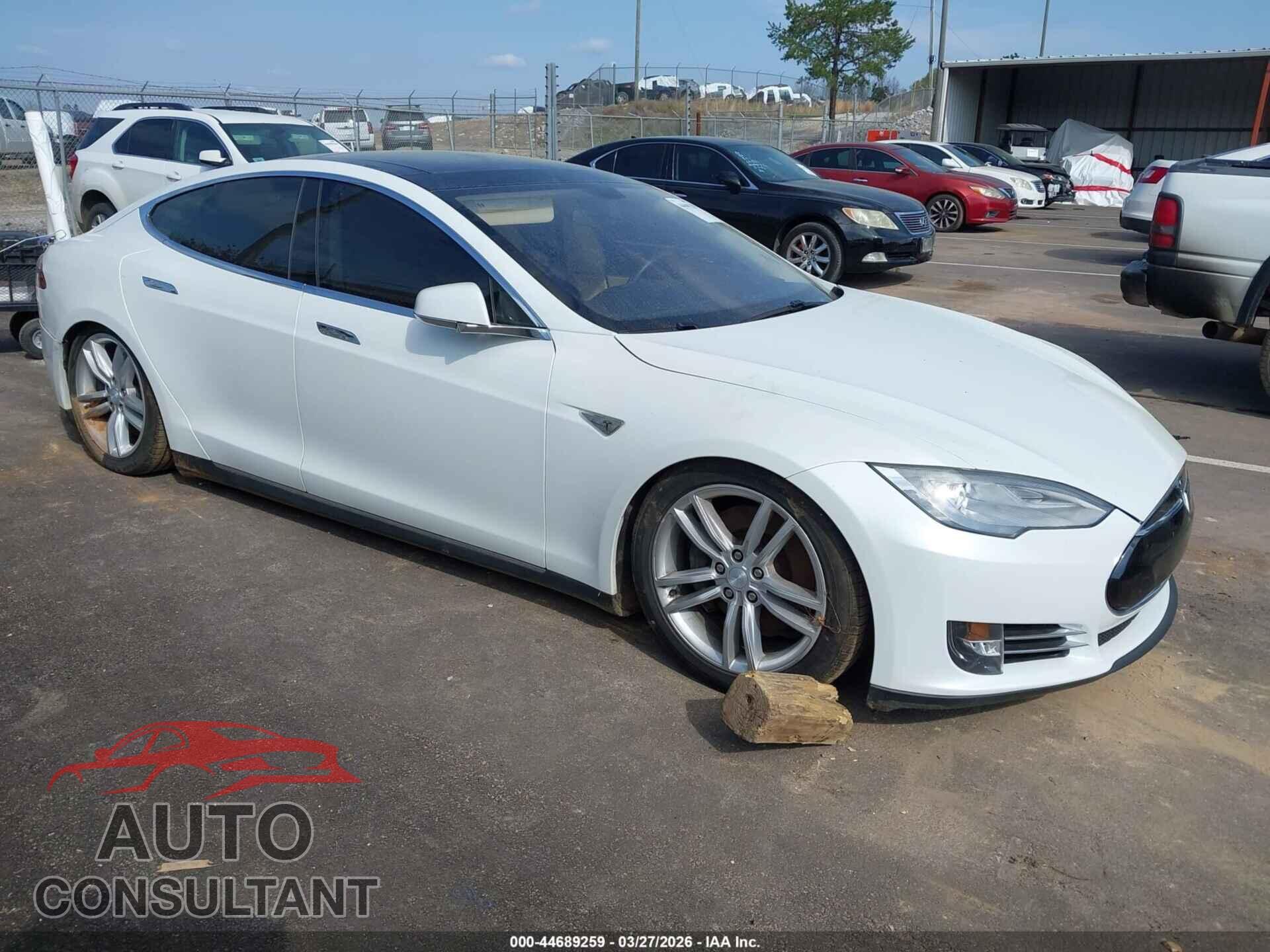 TESLA MODEL S 2013 - 5YJSA1DN2DFP26998