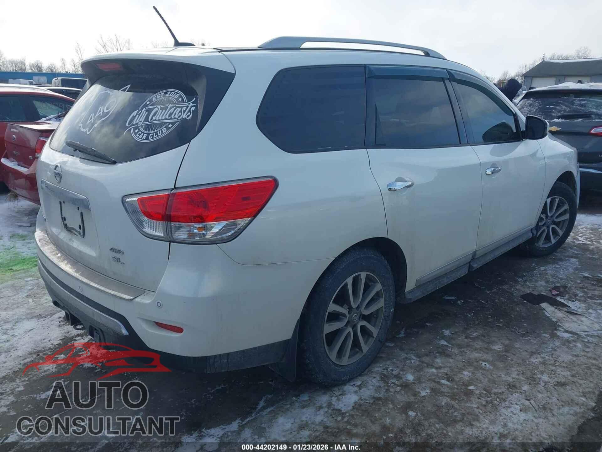 NISSAN PATHFINDER 2014 - 5N1AR2MM2EC657256