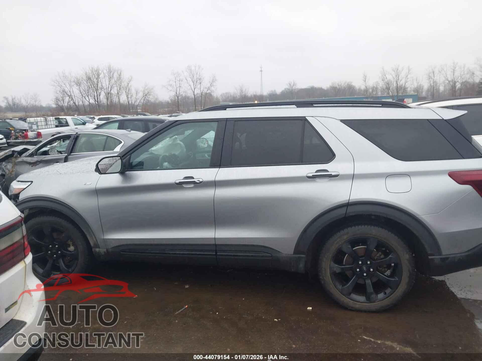 FORD EXPLORER 2023 - 1FMSK8KH3PGC43447