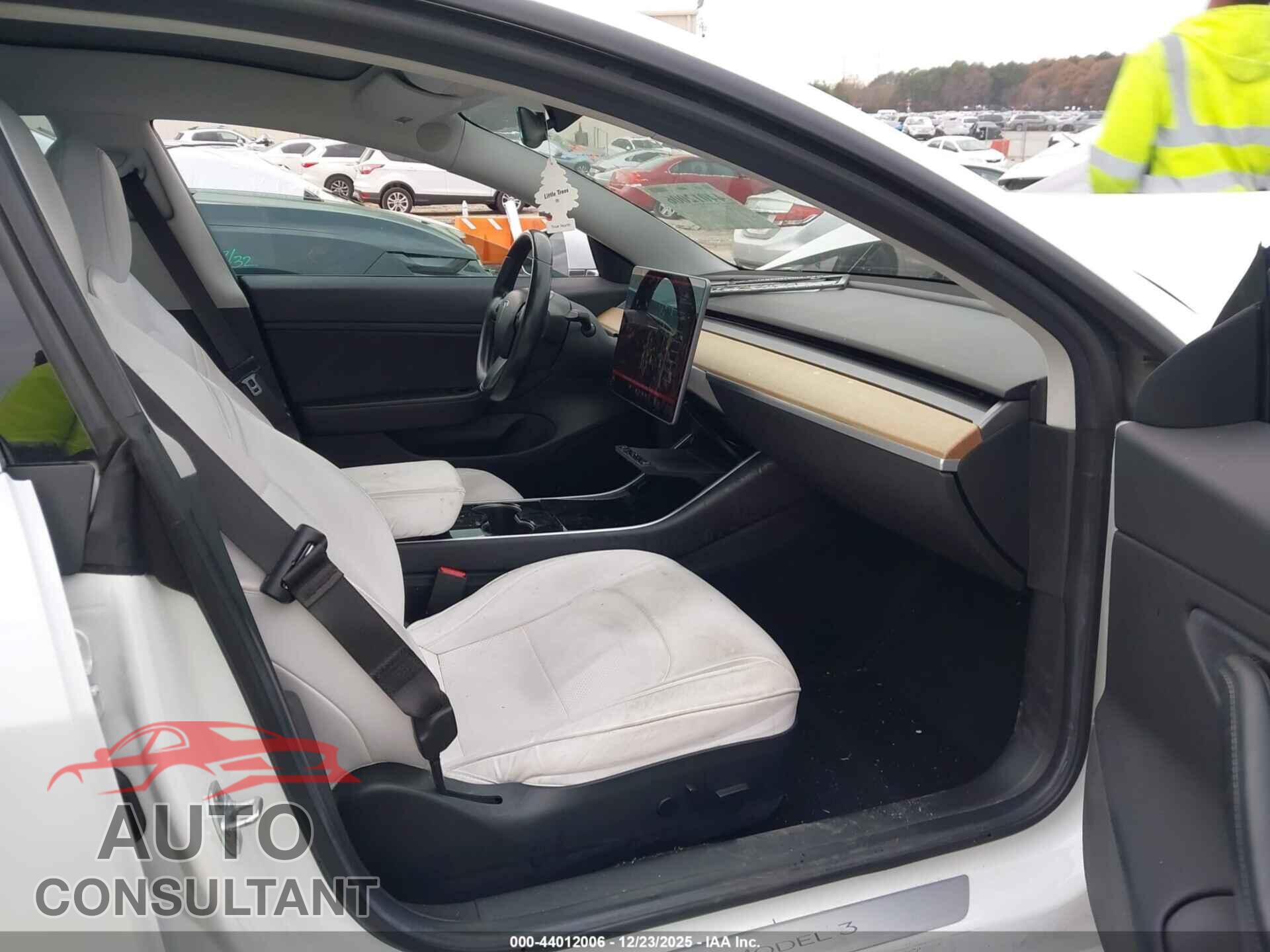 TESLA MODEL 3 2018 - 5YJ3E1EA9JF005691