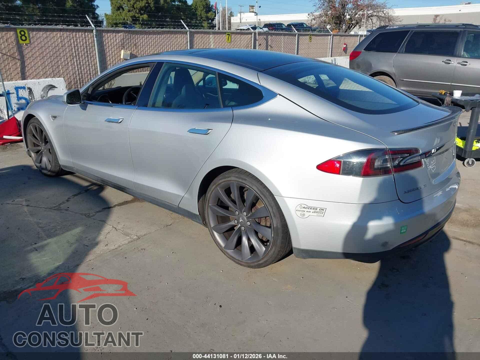 TESLA MODEL S 2012 - 5YJSA1DP2CFP02801