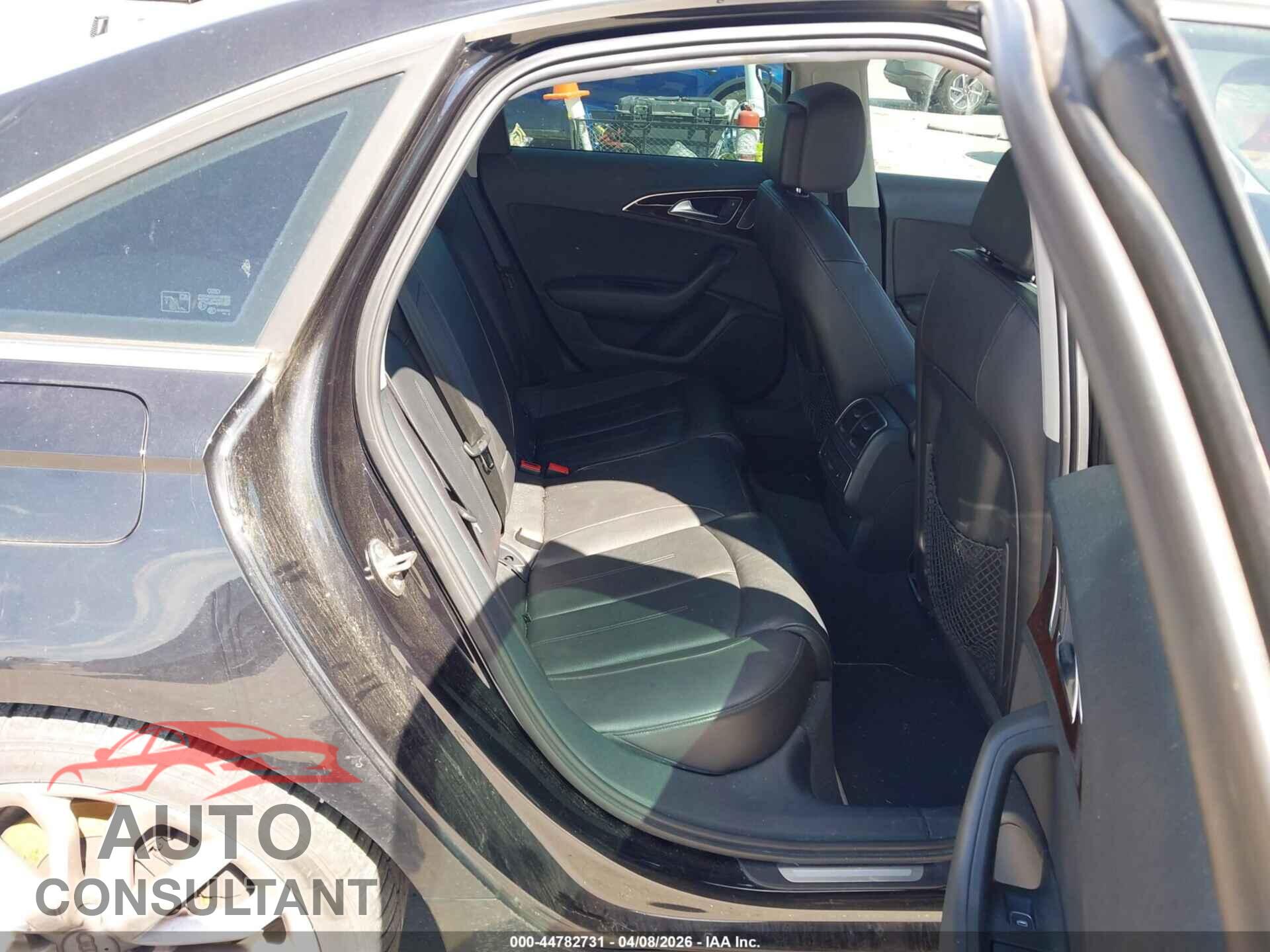 AUDI A6 2013 - WAUDFAFC8DN008621