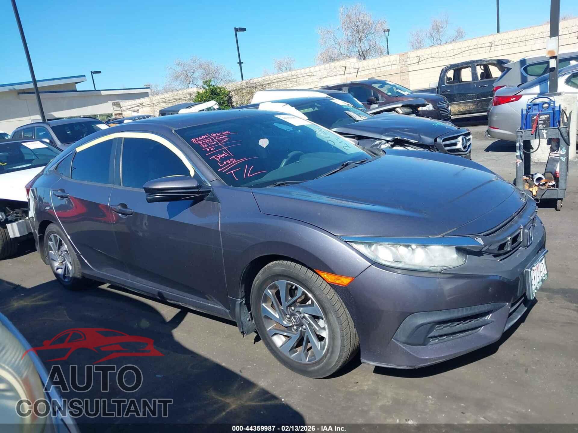 HONDA CIVIC 2017 - 19XFC2F71HE213947