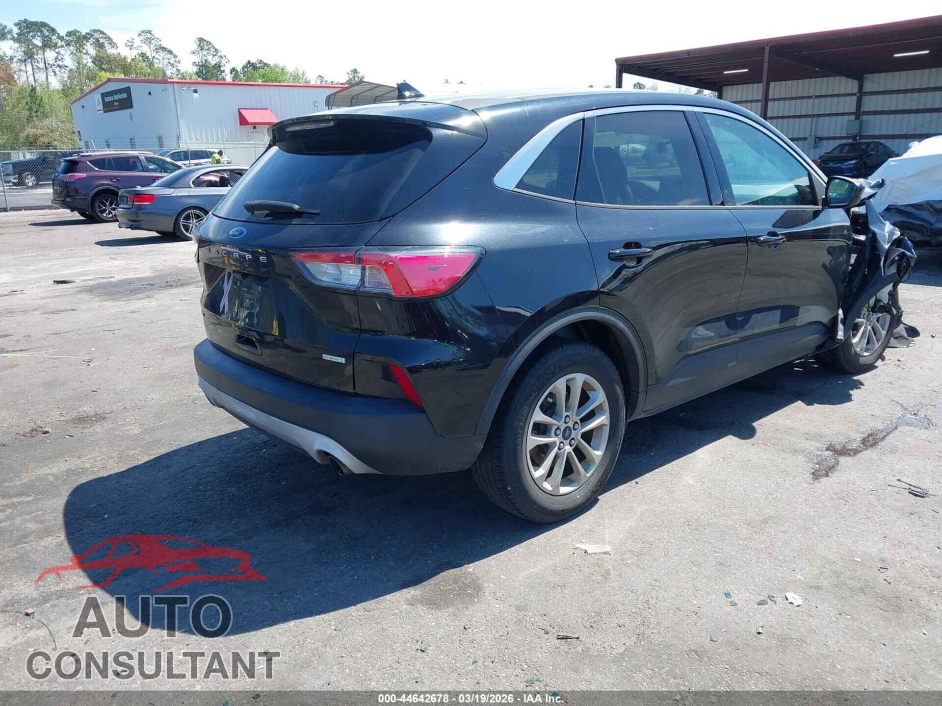 FORD ESCAPE 2020 - 1FMCU0G65LUA47240