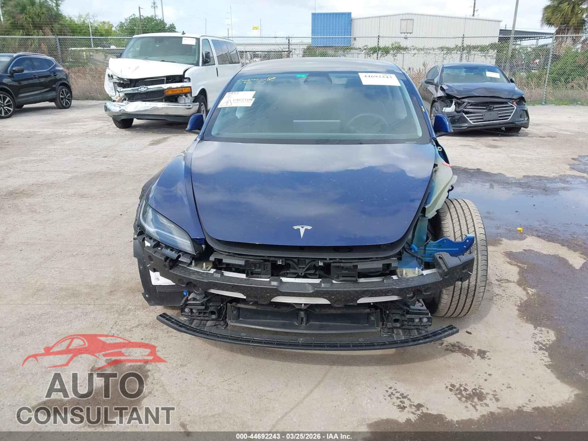 TESLA MODEL 3 2024 - 5YJ3E1EA2RF730335