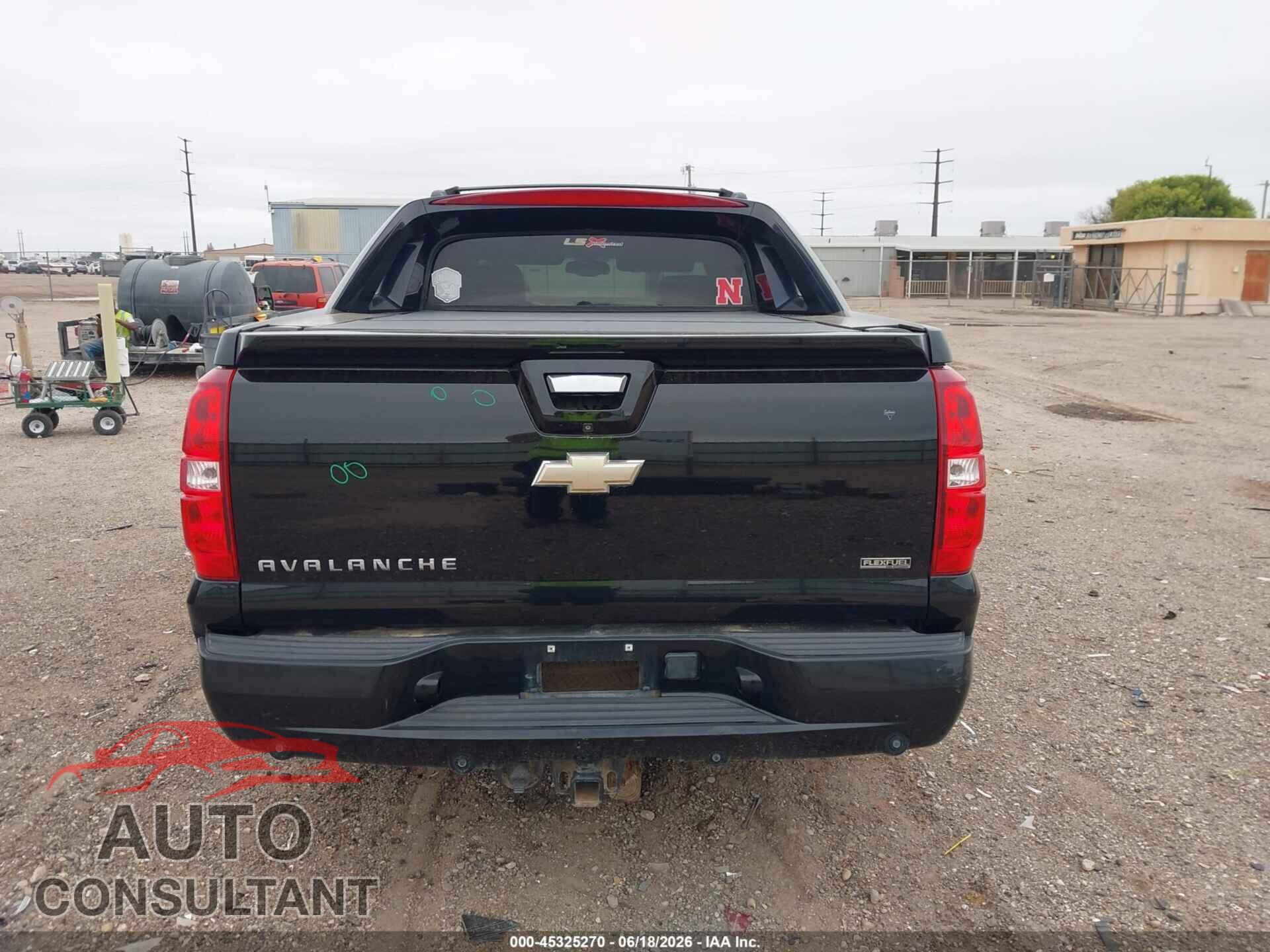 CHEVROLET AVALANCHE 1500 2011 - 3GNTKGE3XBG347327