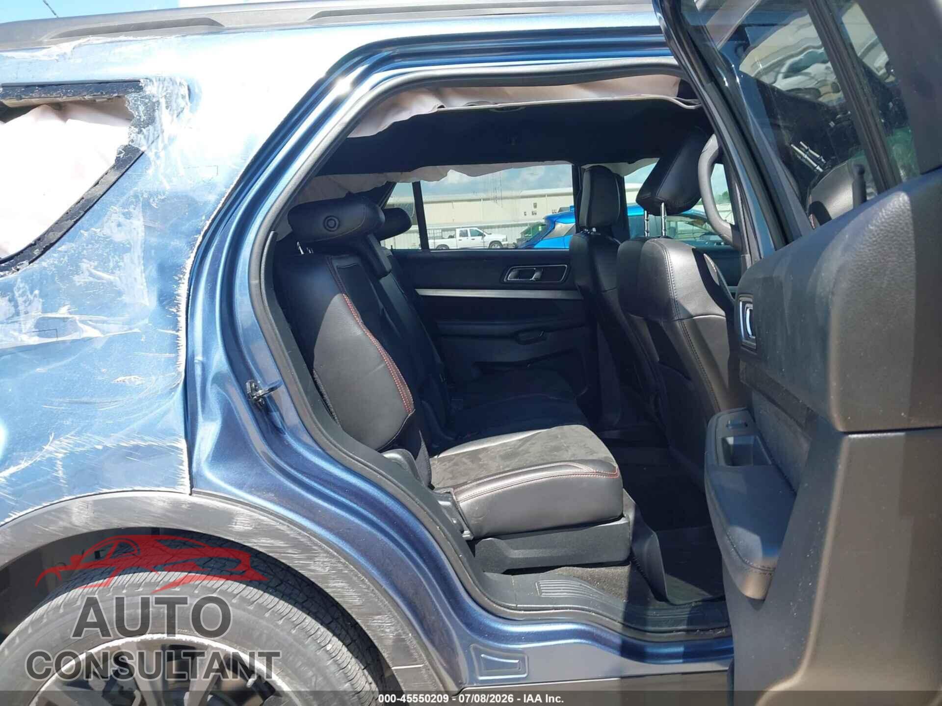 FORD EXPLORER 2018 - 1FM5K7D82JGB17205