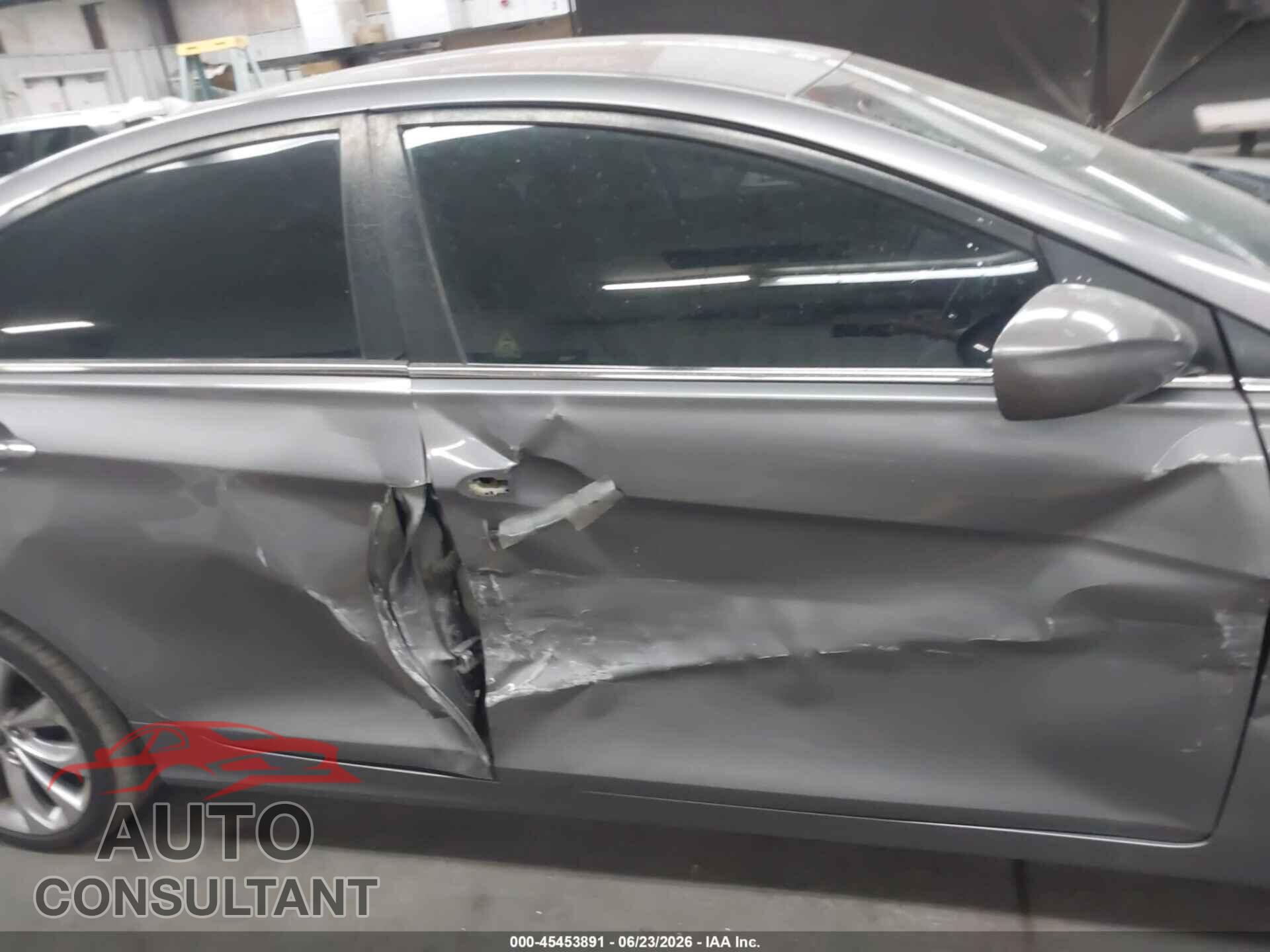 HYUNDAI SONATA 2011 - 5NPEC4AC4BH023915