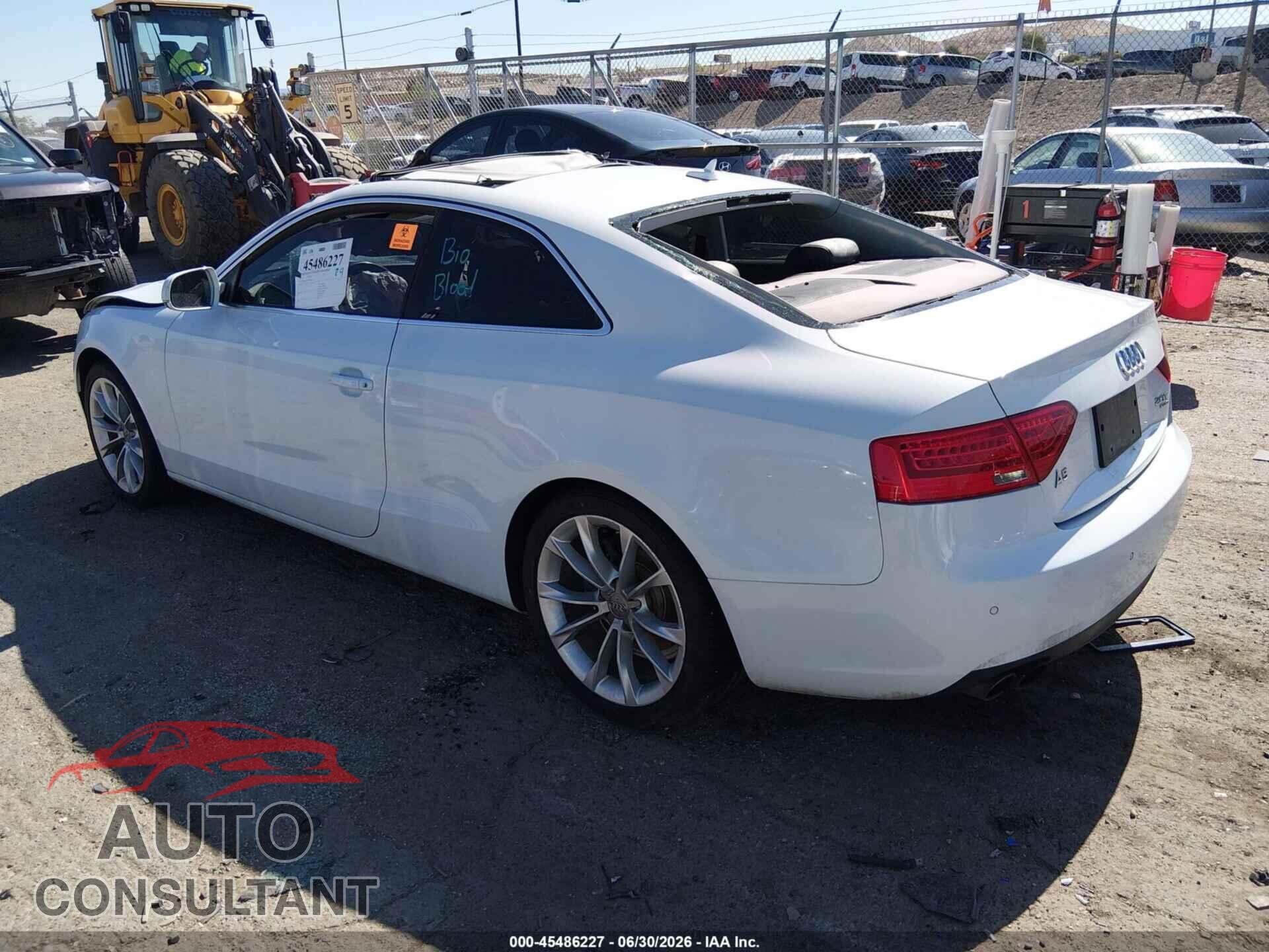 AUDI A5 2013 - WAULFAFR1DA064343
