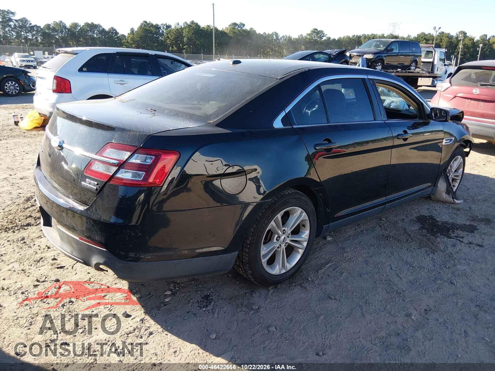 FORD TAURUS 2017 - 1FAHP2E84HG110261