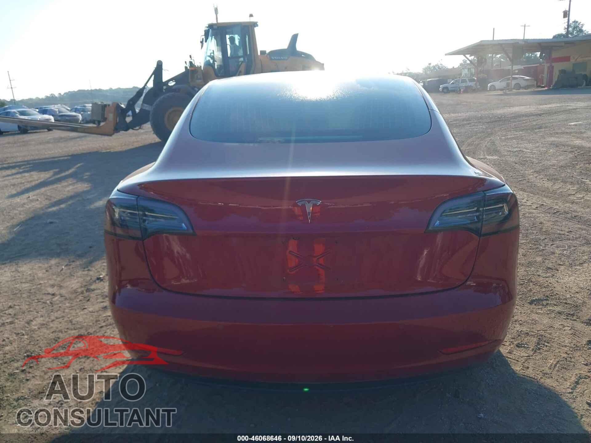 TESLA MODEL 3 2018 - 5YJ3E1EA5JF005302