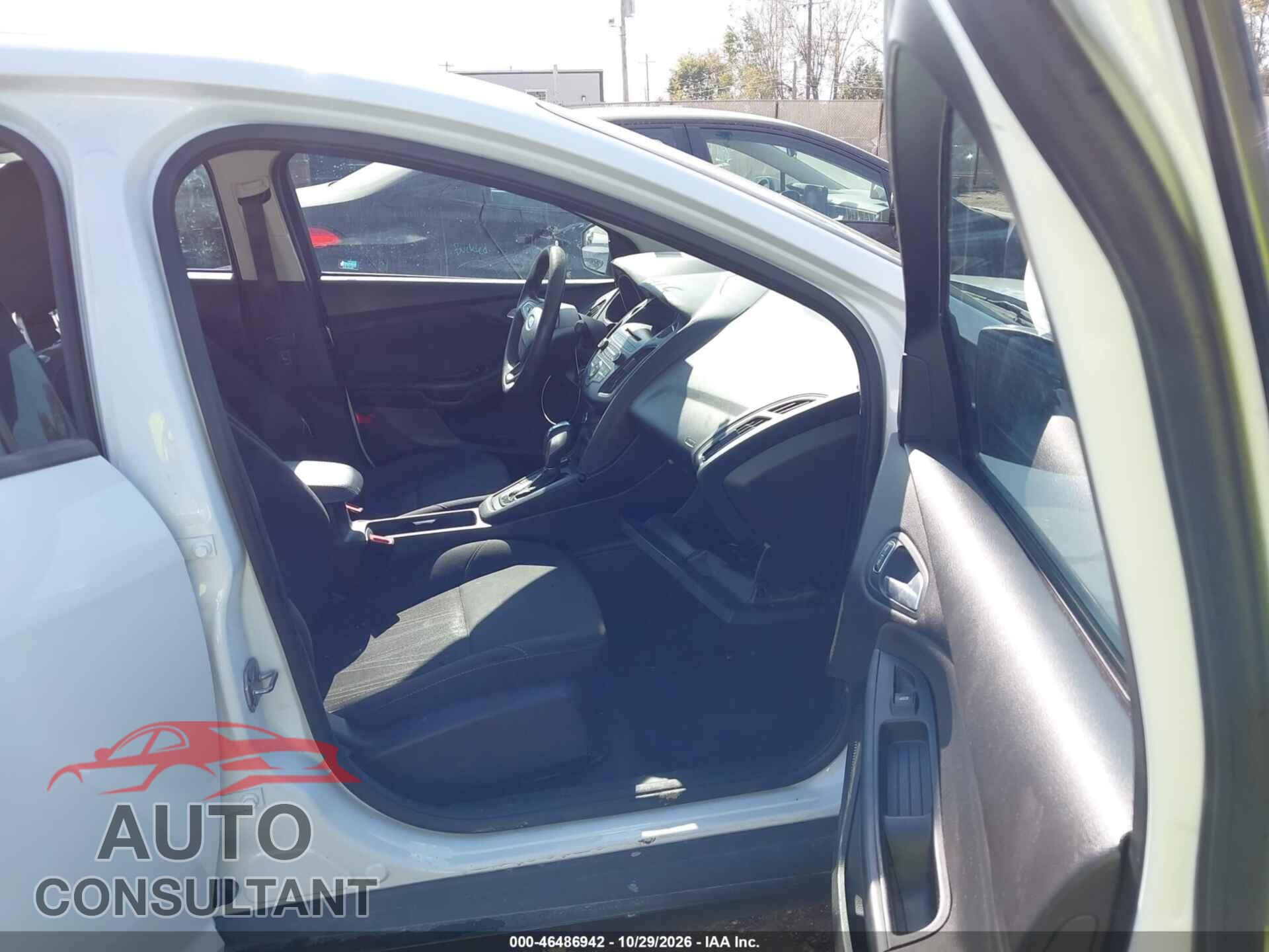 FORD FOCUS 2016 - 1FADP3F28GL394546