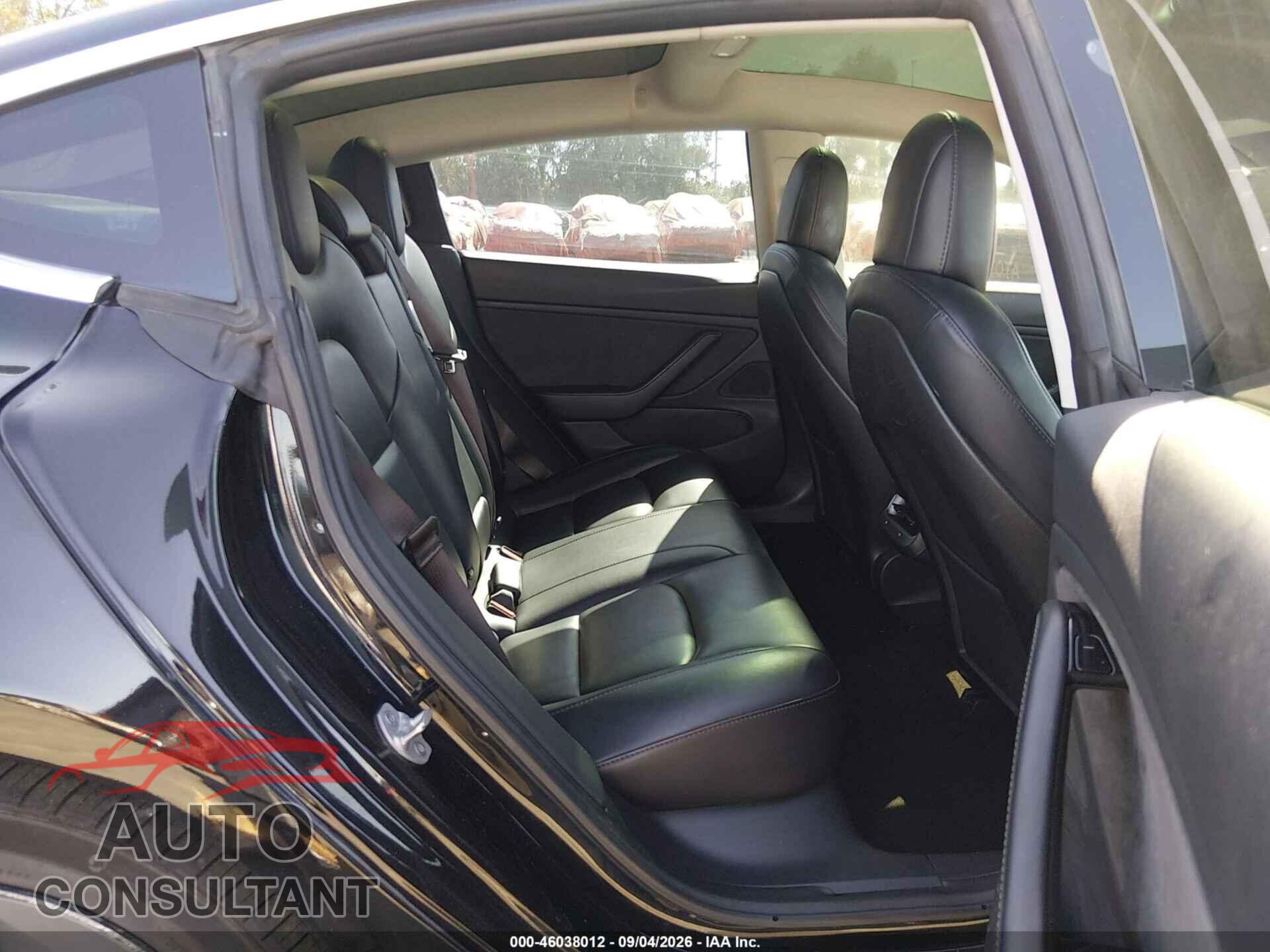 TESLA MODEL 3 2018 - 5YJ3E1EA0JF102911