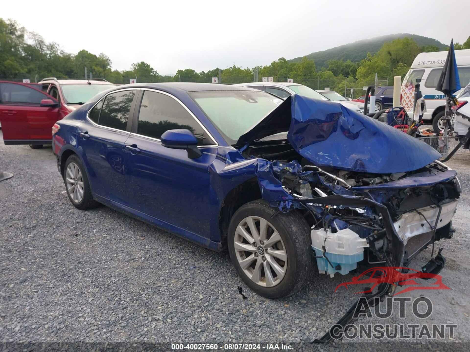 TOYOTA CAMRY 2018 - 4T1B11HK7JU648619