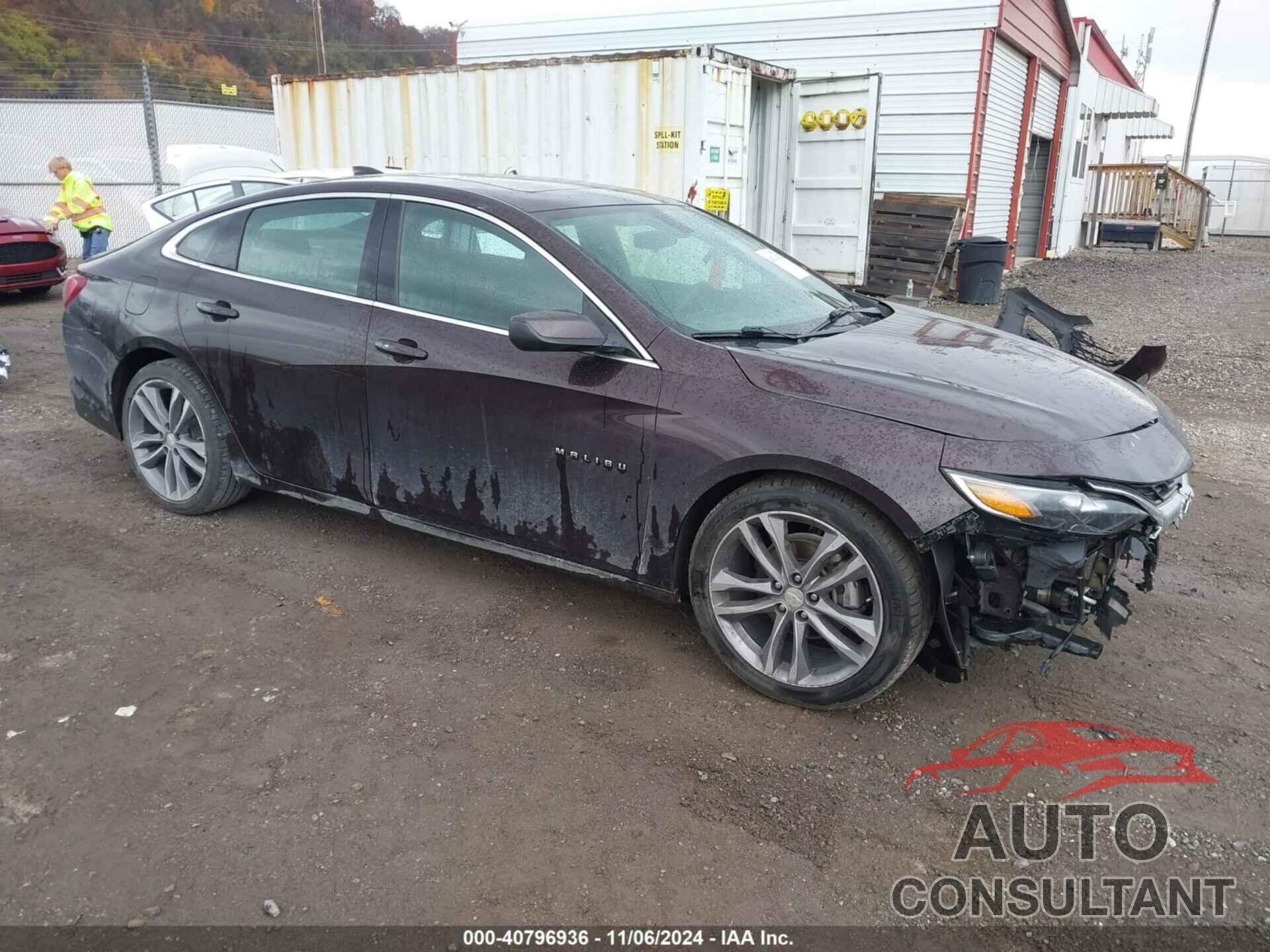 CHEVROLET MALIBU 2021 - 1G1ZD5ST2MF007303