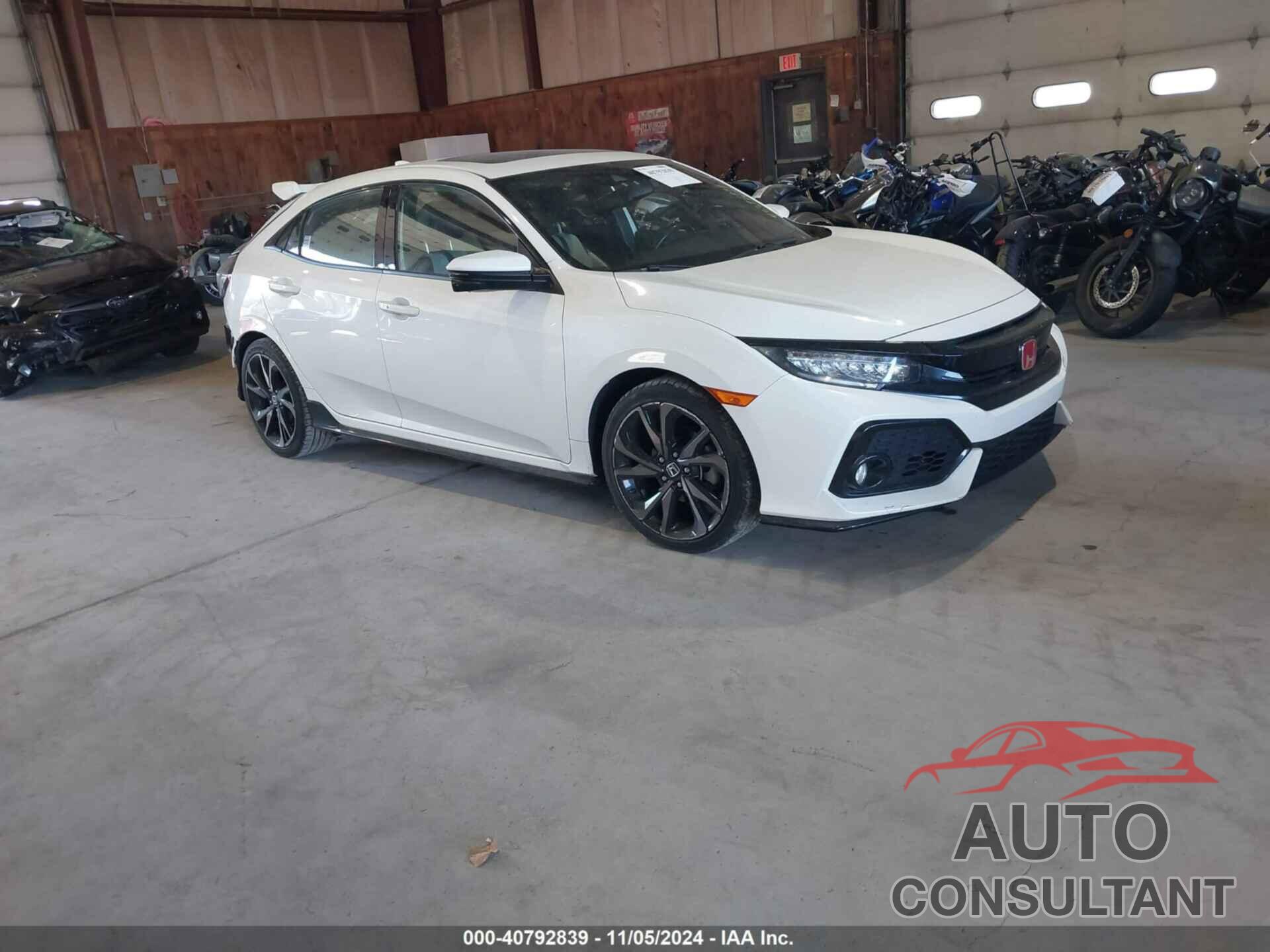 HONDA CIVIC 2018 - SHHFK7H96JU419066