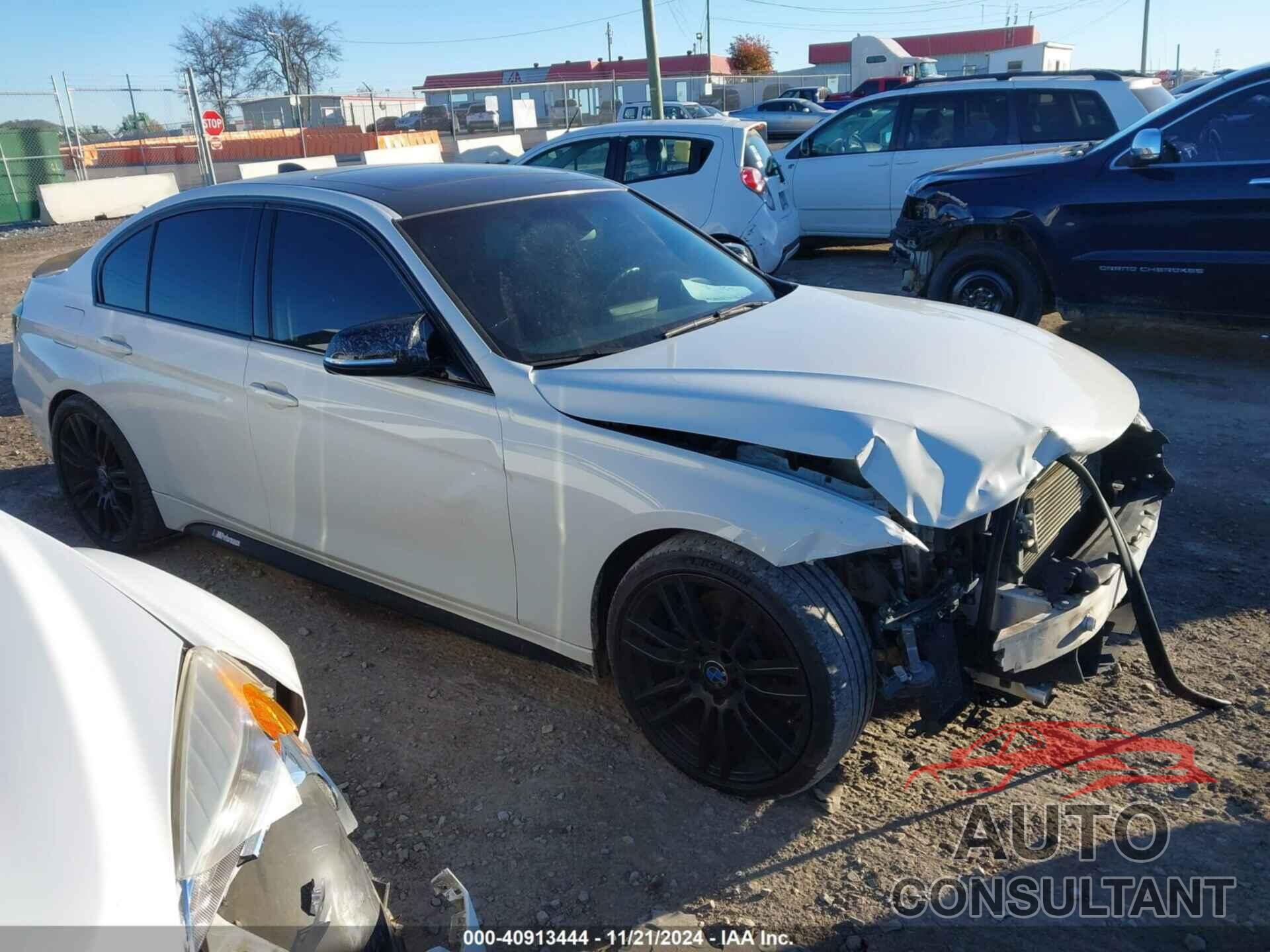 BMW 335I 2013 - WBA3A9G55DNP36924