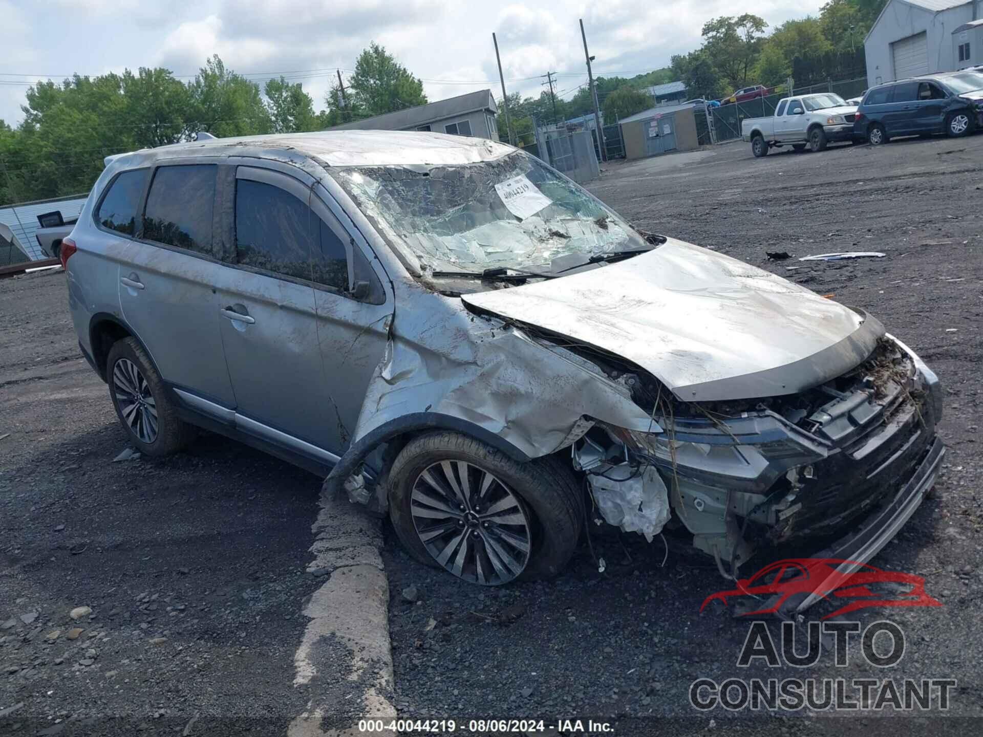 MITSUBISHI OUTLANDER 2020 - JA4AZ3A3XLZ006872