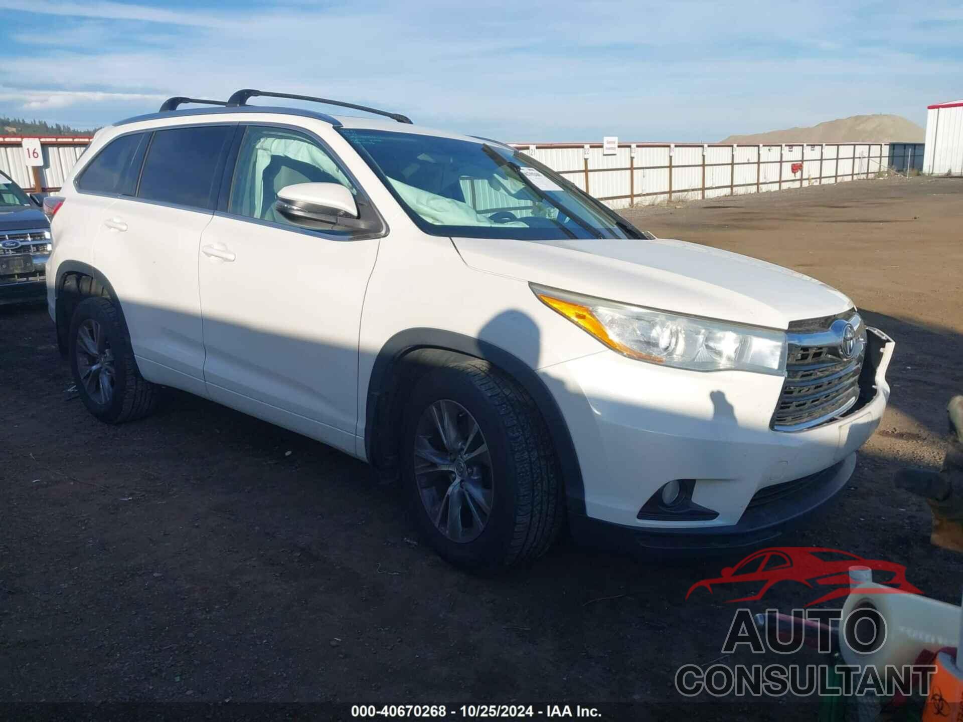 TOYOTA HIGHLANDER 2015 - 5TDJKRFH1FS218048