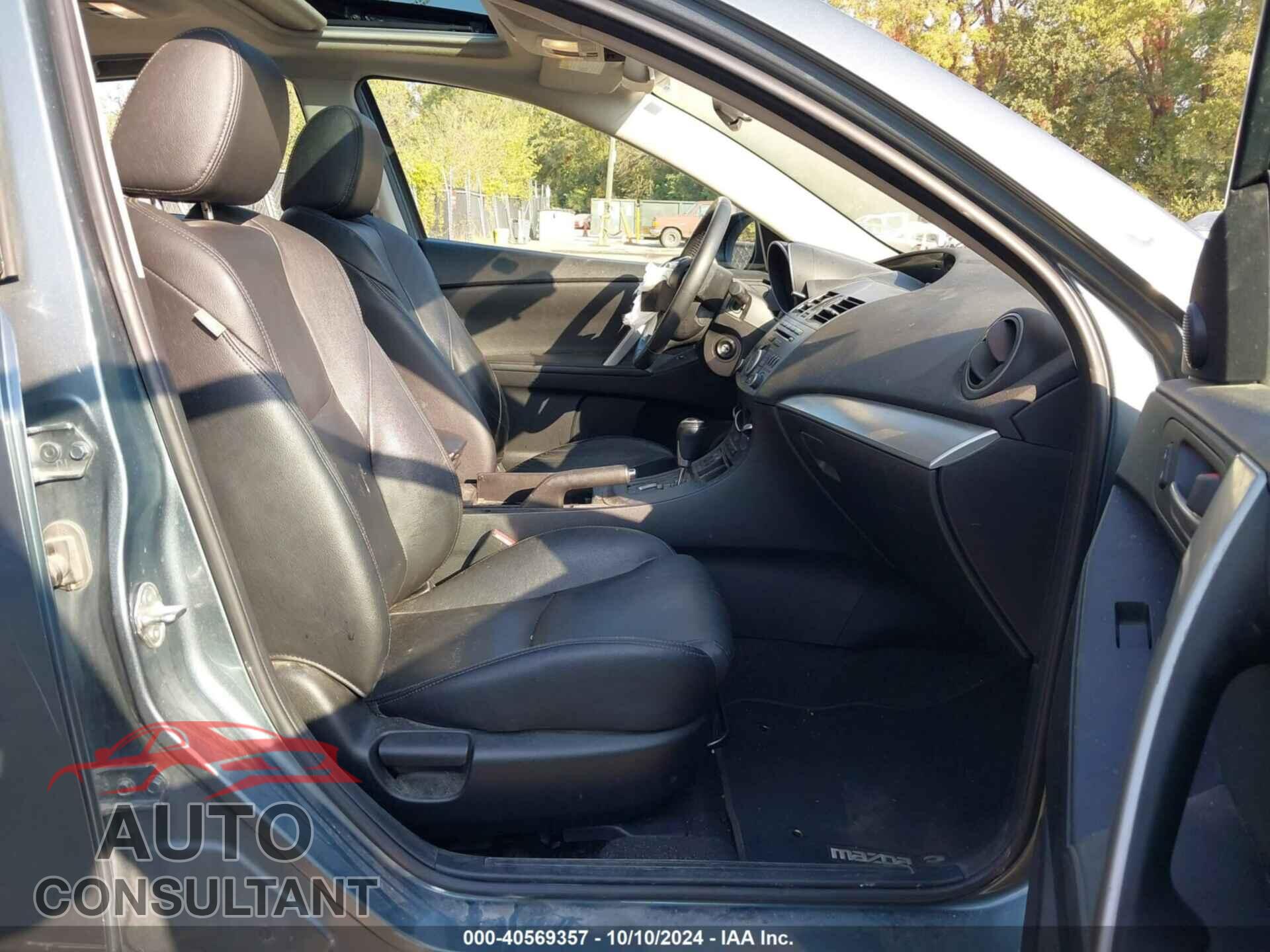MAZDA MAZDA3 2012 - JM1BL1M77C1663755