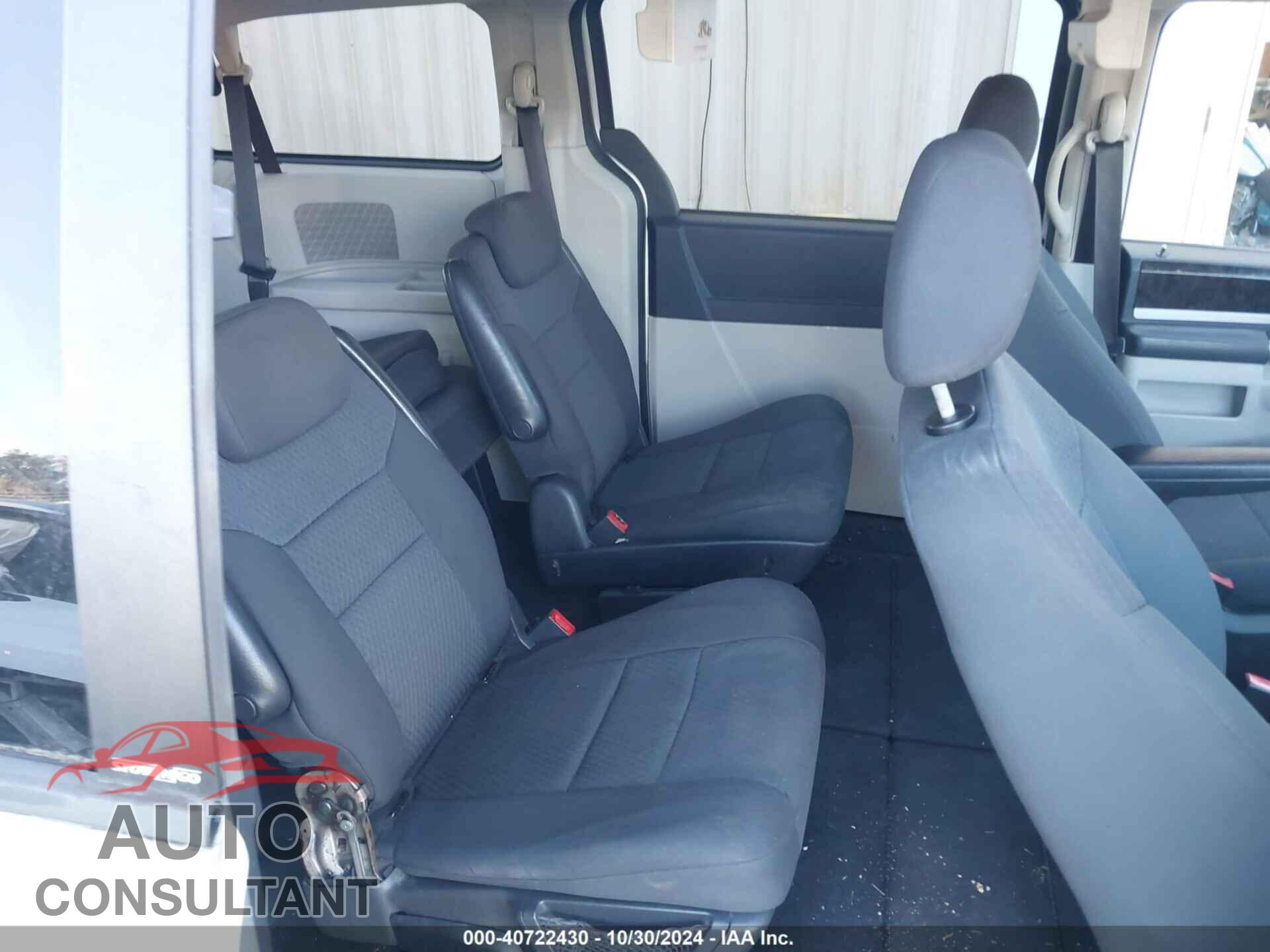 DODGE GRAND CARAVAN 2010 - 2D4RN5D11AR256165