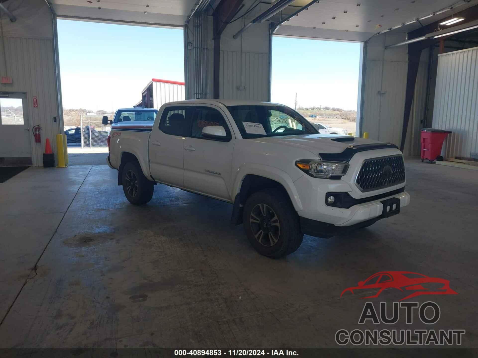 TOYOTA TACOMA 2018 - 3TMCZ5AN2JM151169