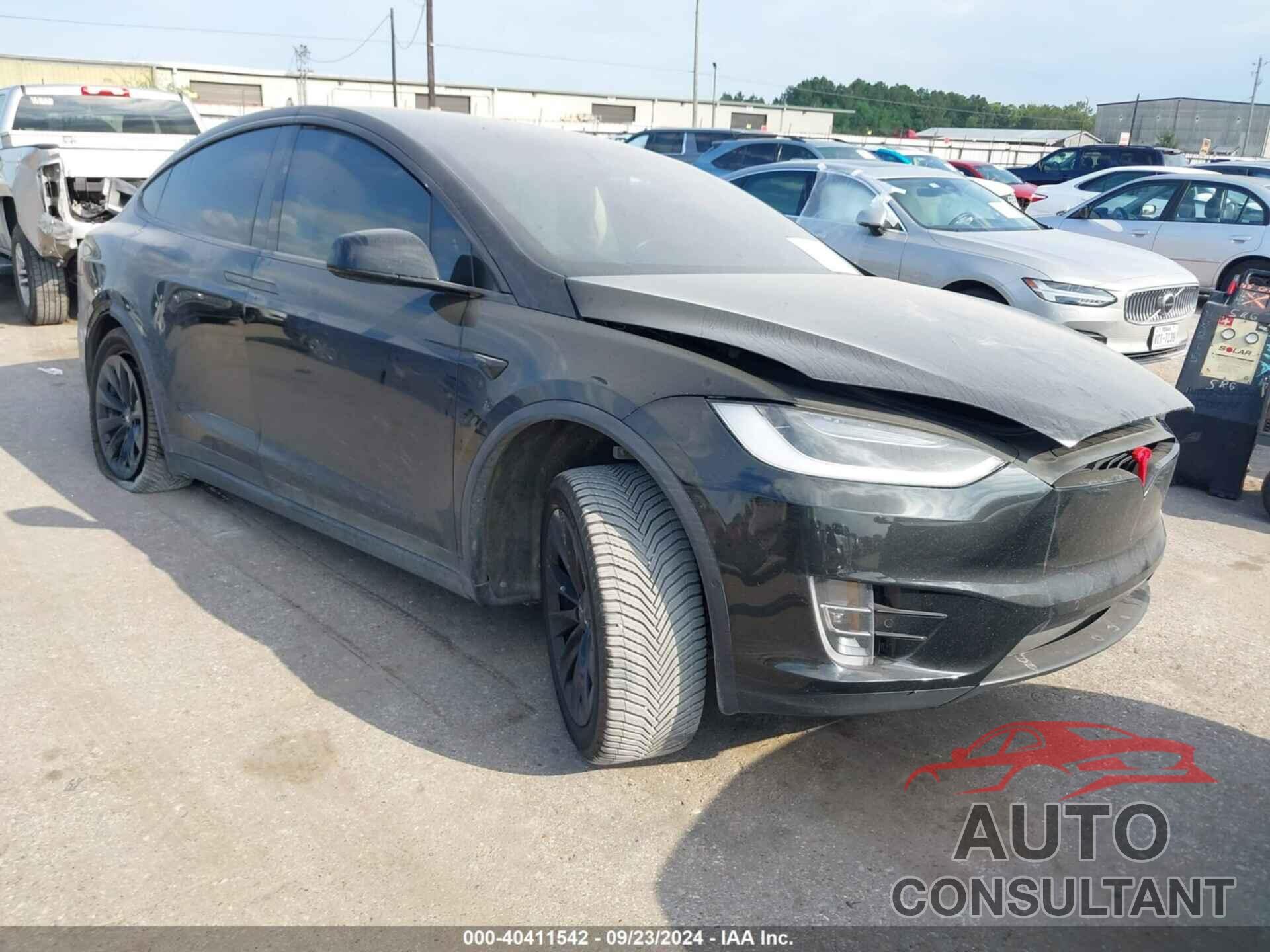 TESLA MODEL X 2018 - 5YJXCDE29JF104609