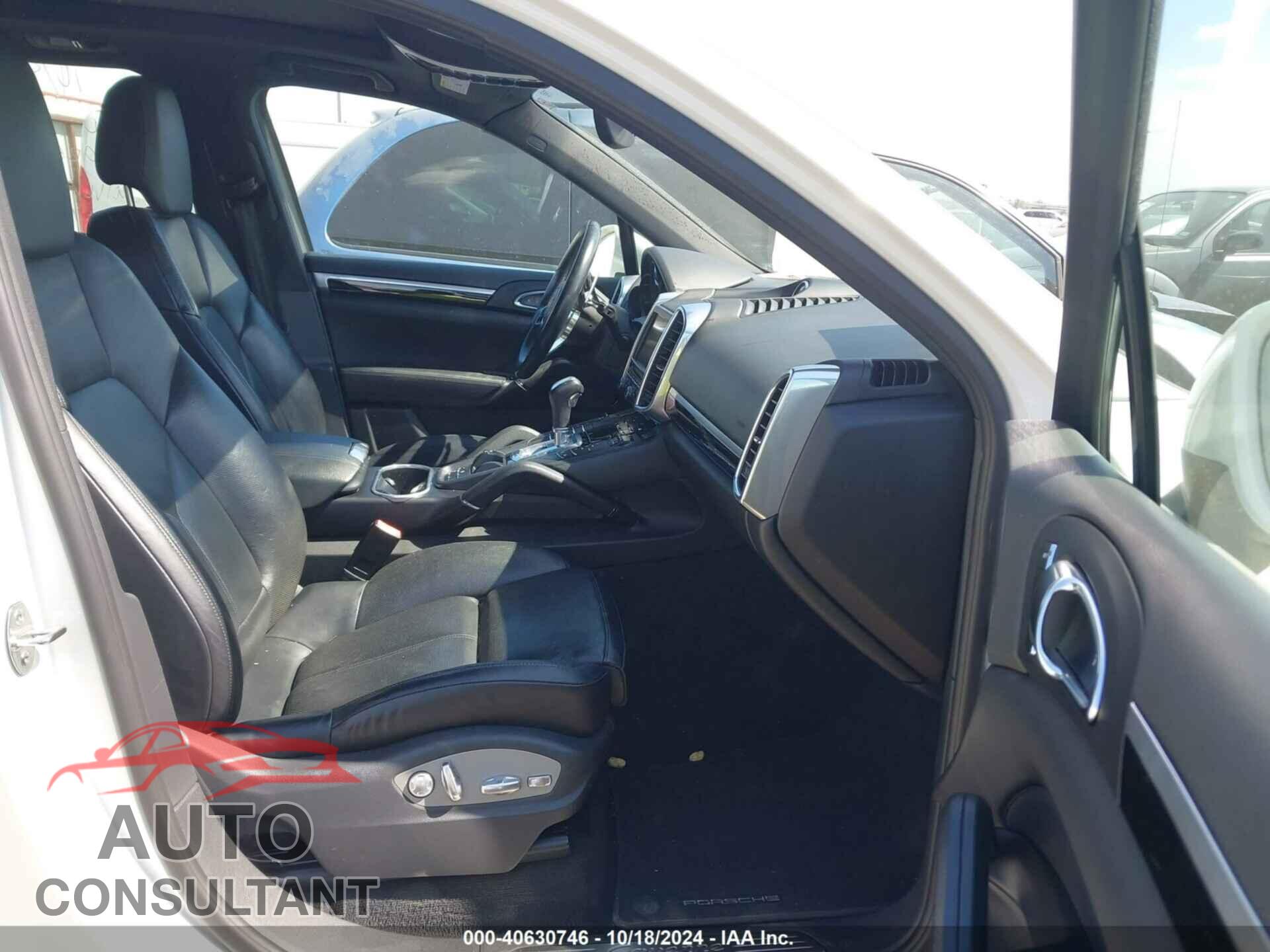 PORSCHE CAYENNE 2016 - WP1AA2A23GLA05438