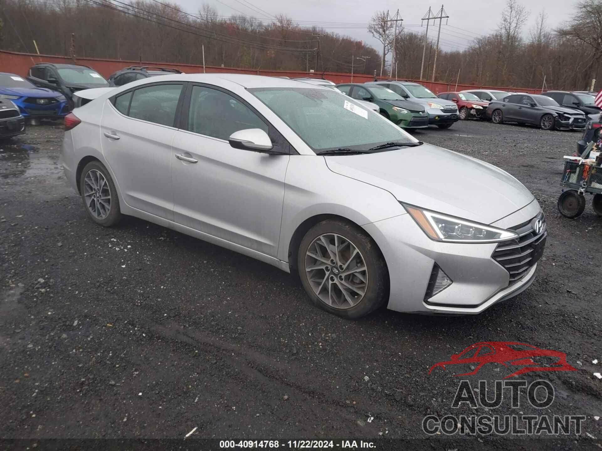 HYUNDAI ELANTRA 2019 - 5NPD84LF4KH486397