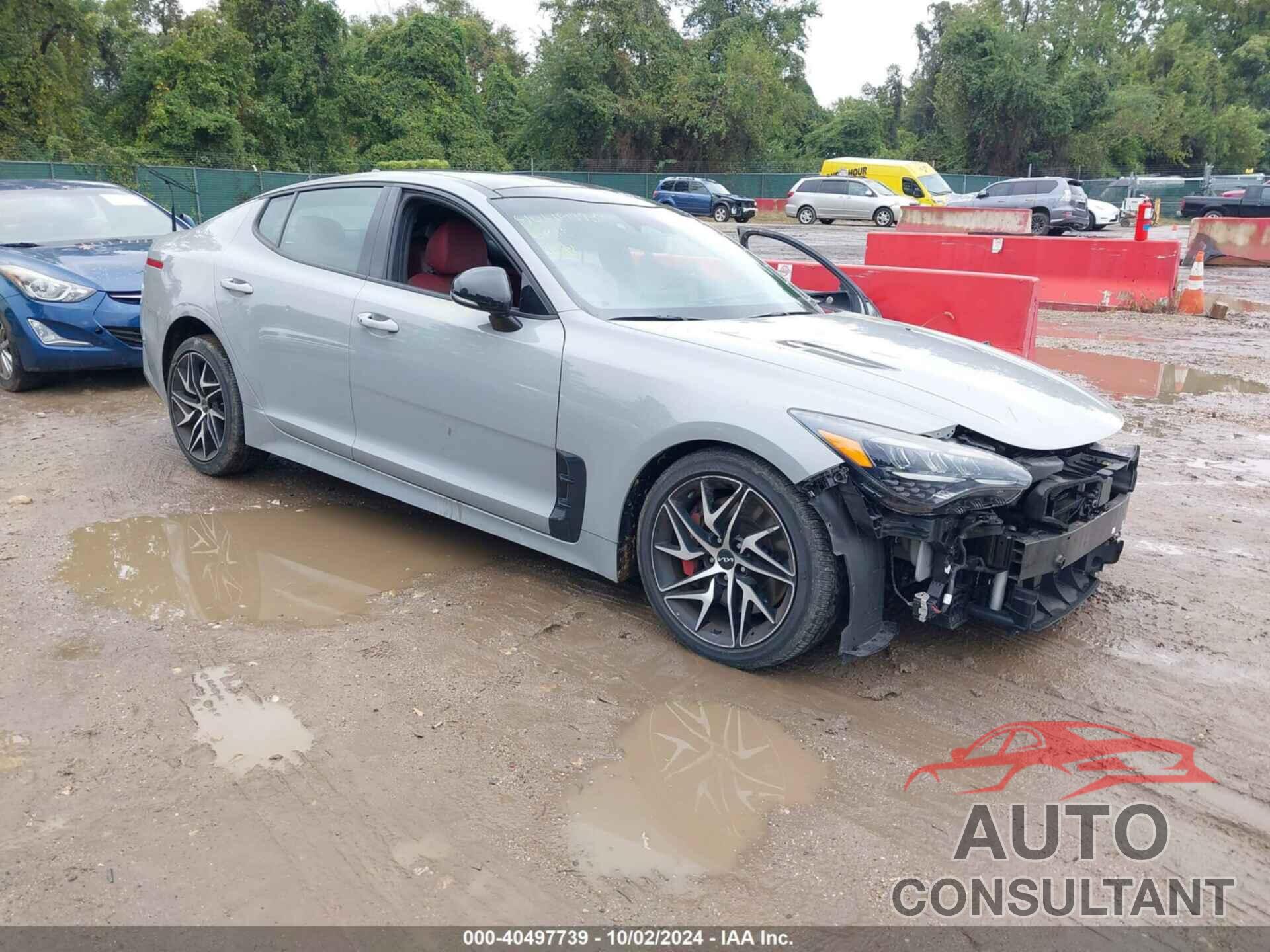 KIA STINGER 2023 - KNAE35LD6P6122925