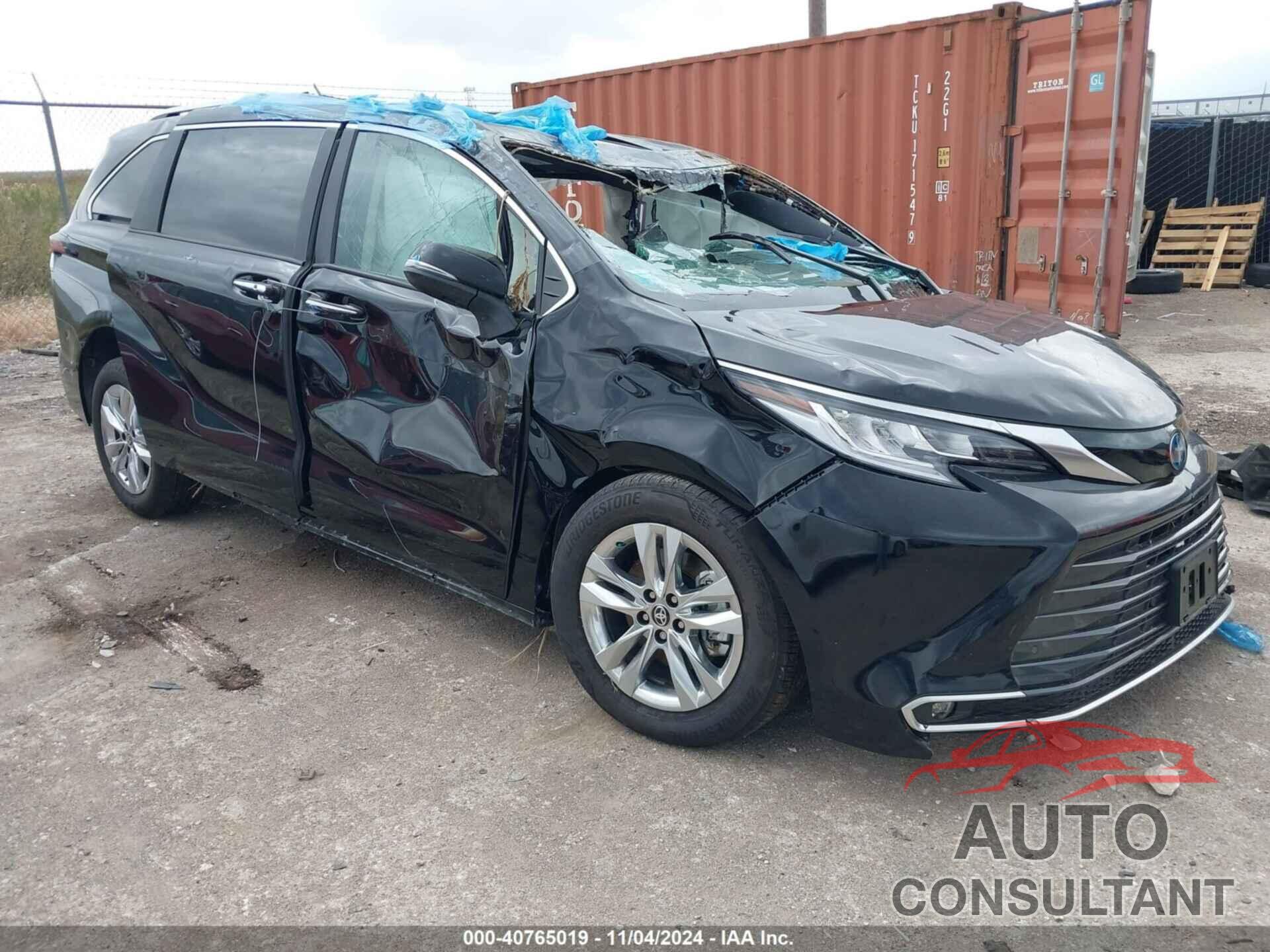 TOYOTA SIENNA 2024 - 5TDZSKFC7RS114599