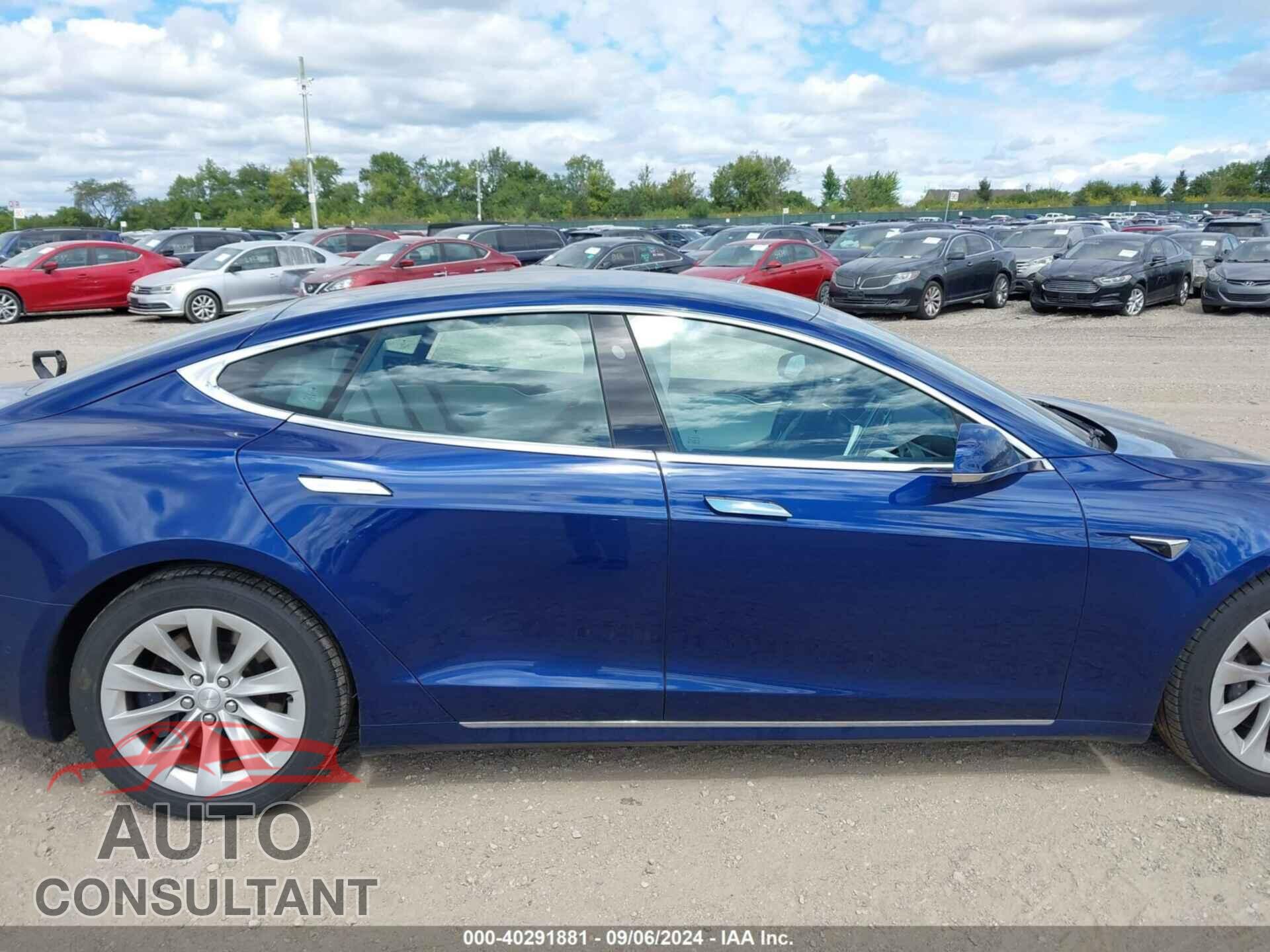 TESLA MODEL S 2017 - 5YJSA1E27HF210856