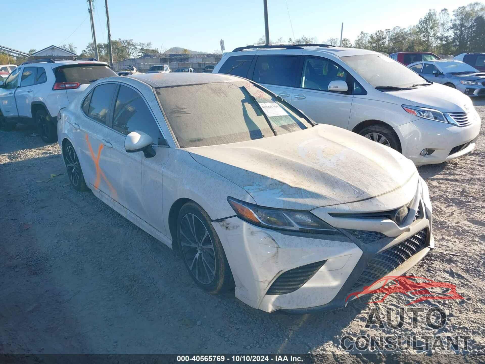 TOYOTA CAMRY 2018 - JTNB11HKXJ3026781
